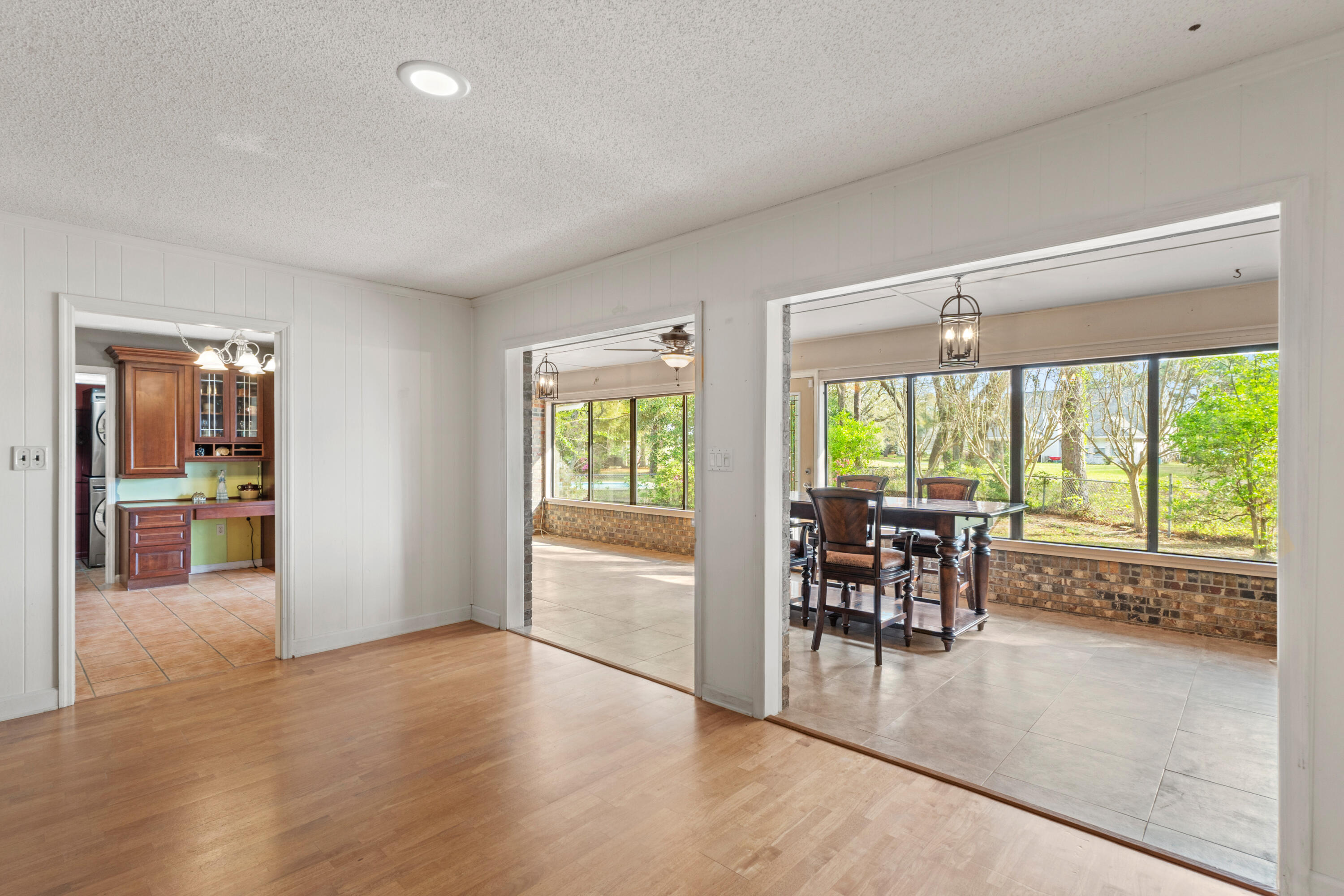 LAKE LORRAINE ESTATES 1 - Residential