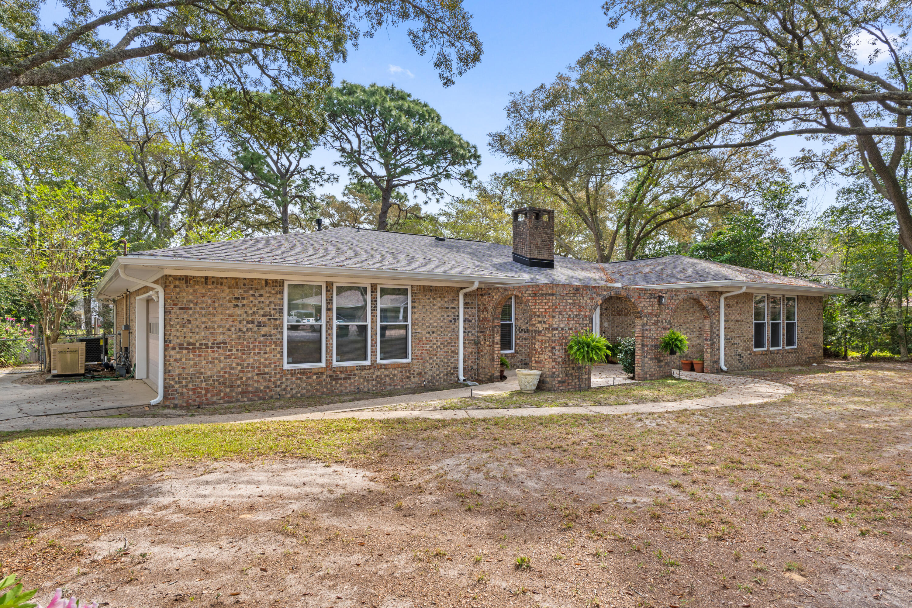 LAKE LORRAINE ESTATES 1 - Residential