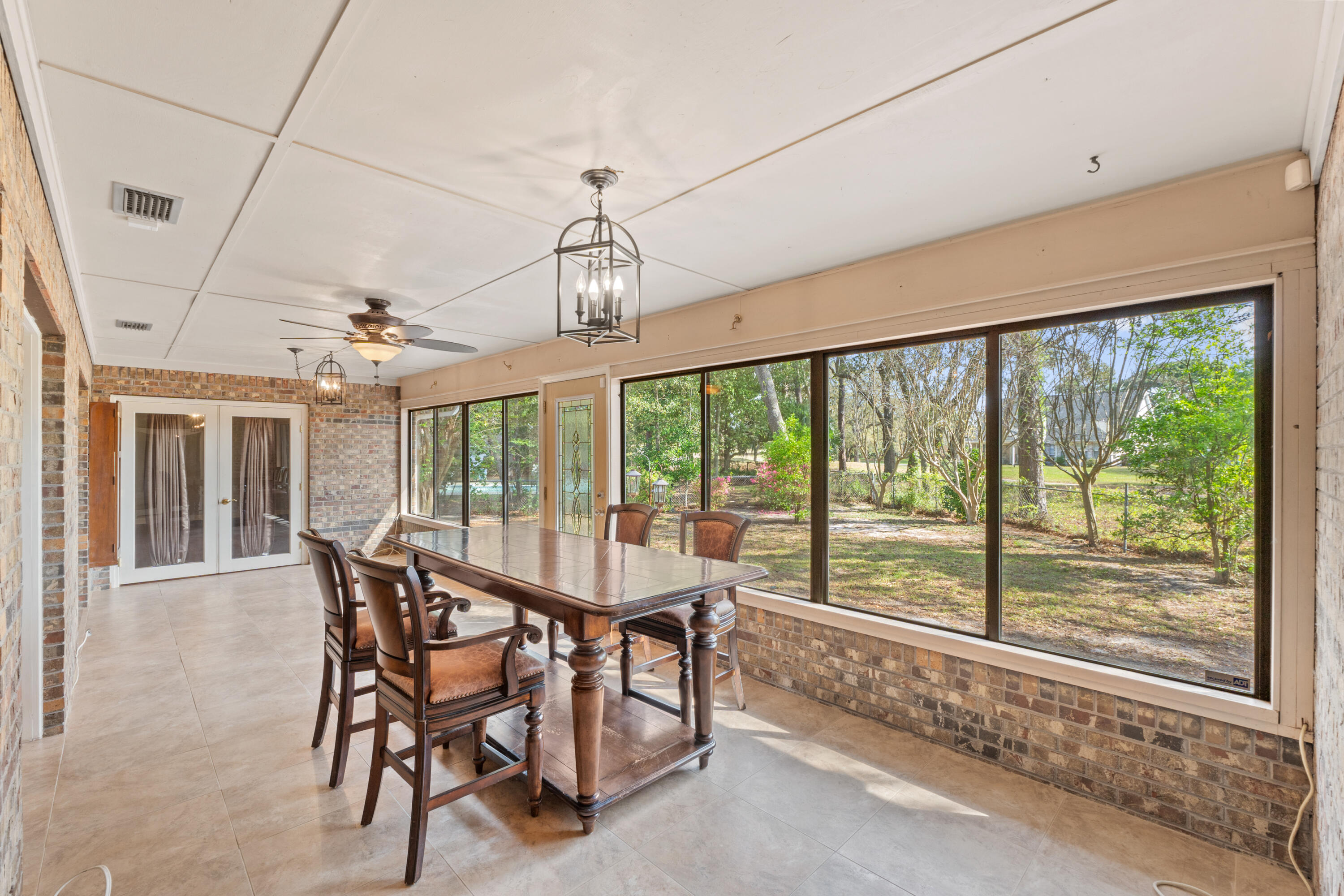 LAKE LORRAINE ESTATES 1 - Residential