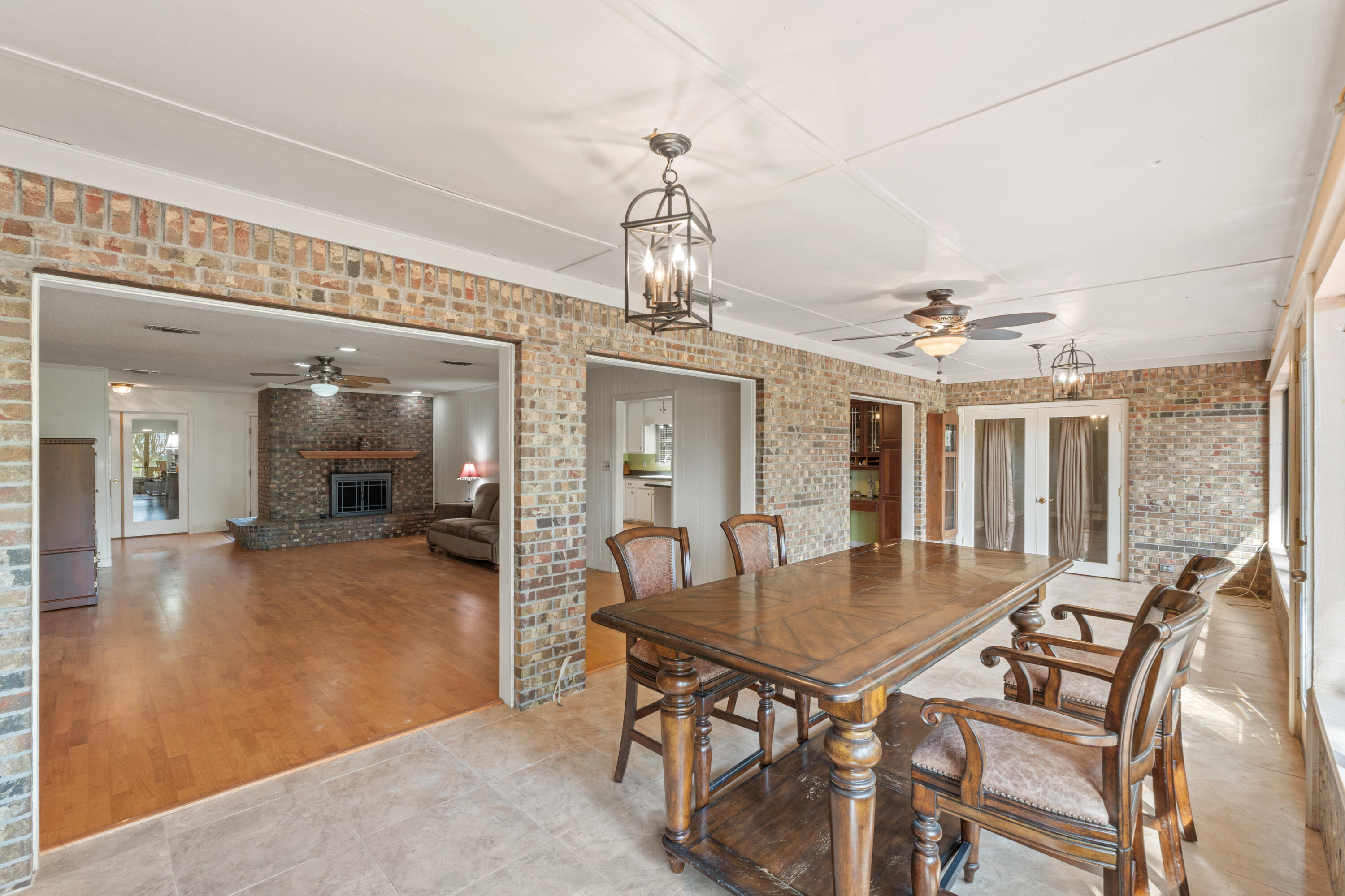 LAKE LORRAINE ESTATES 1 - Residential