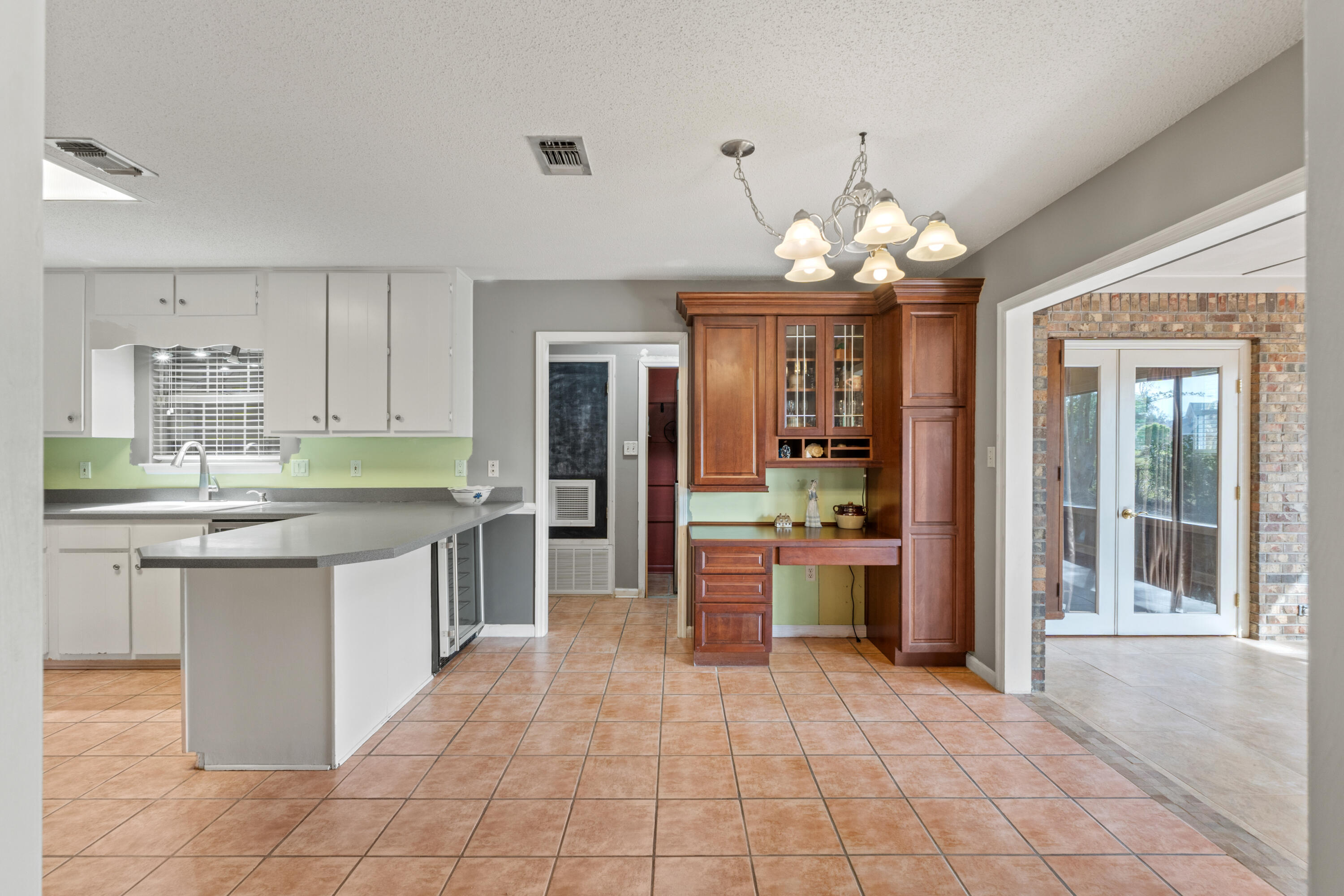 LAKE LORRAINE ESTATES 1 - Residential