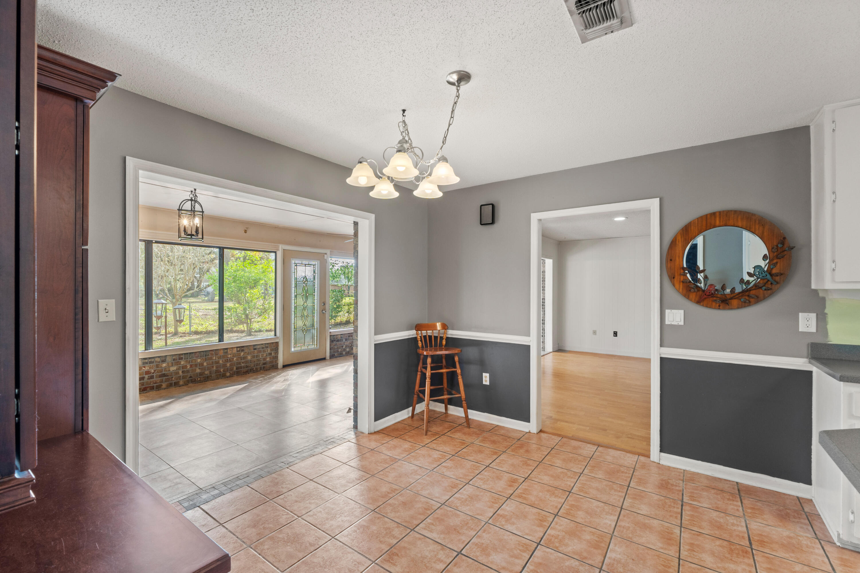 LAKE LORRAINE ESTATES 1 - Residential