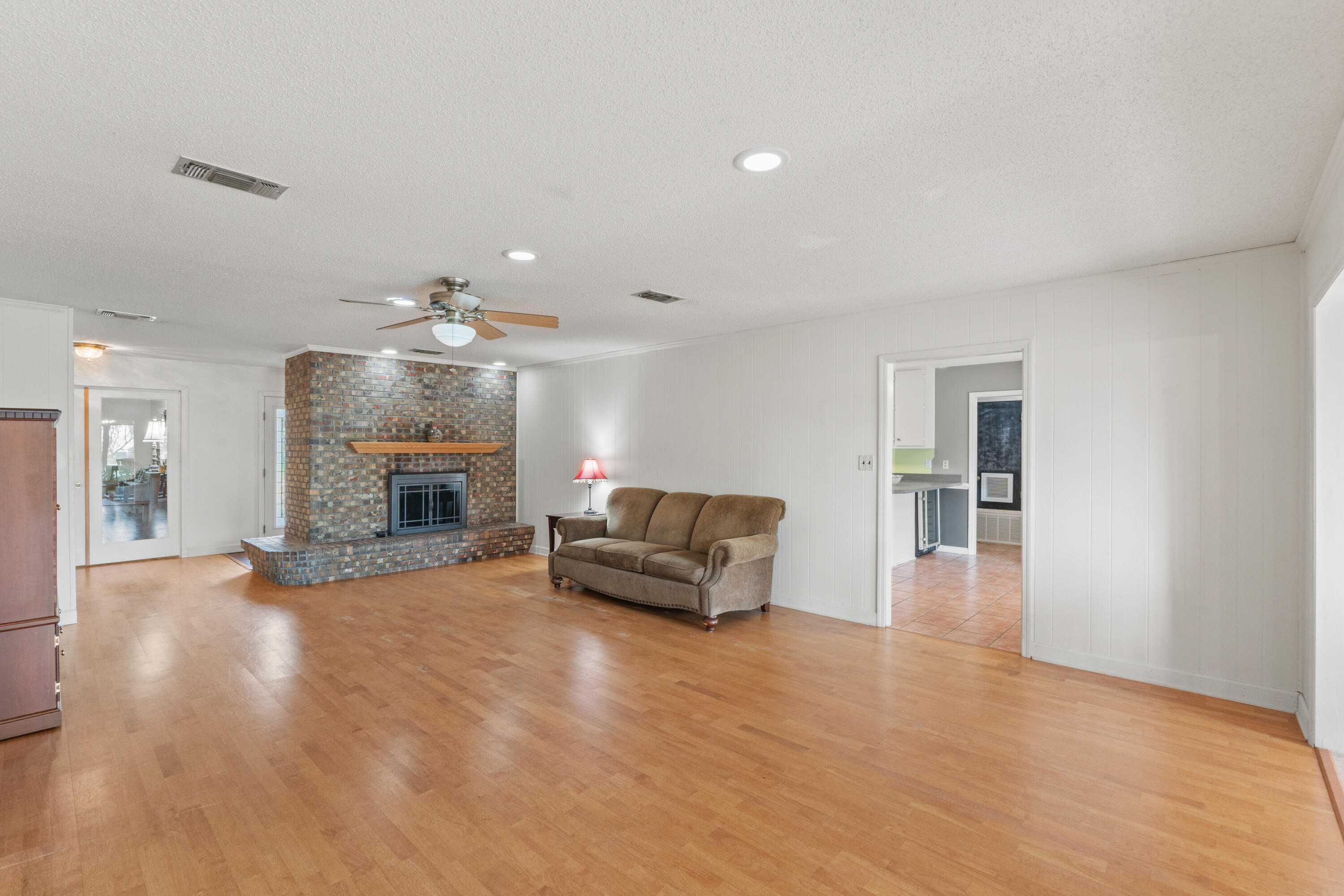 LAKE LORRAINE ESTATES 1 - Residential