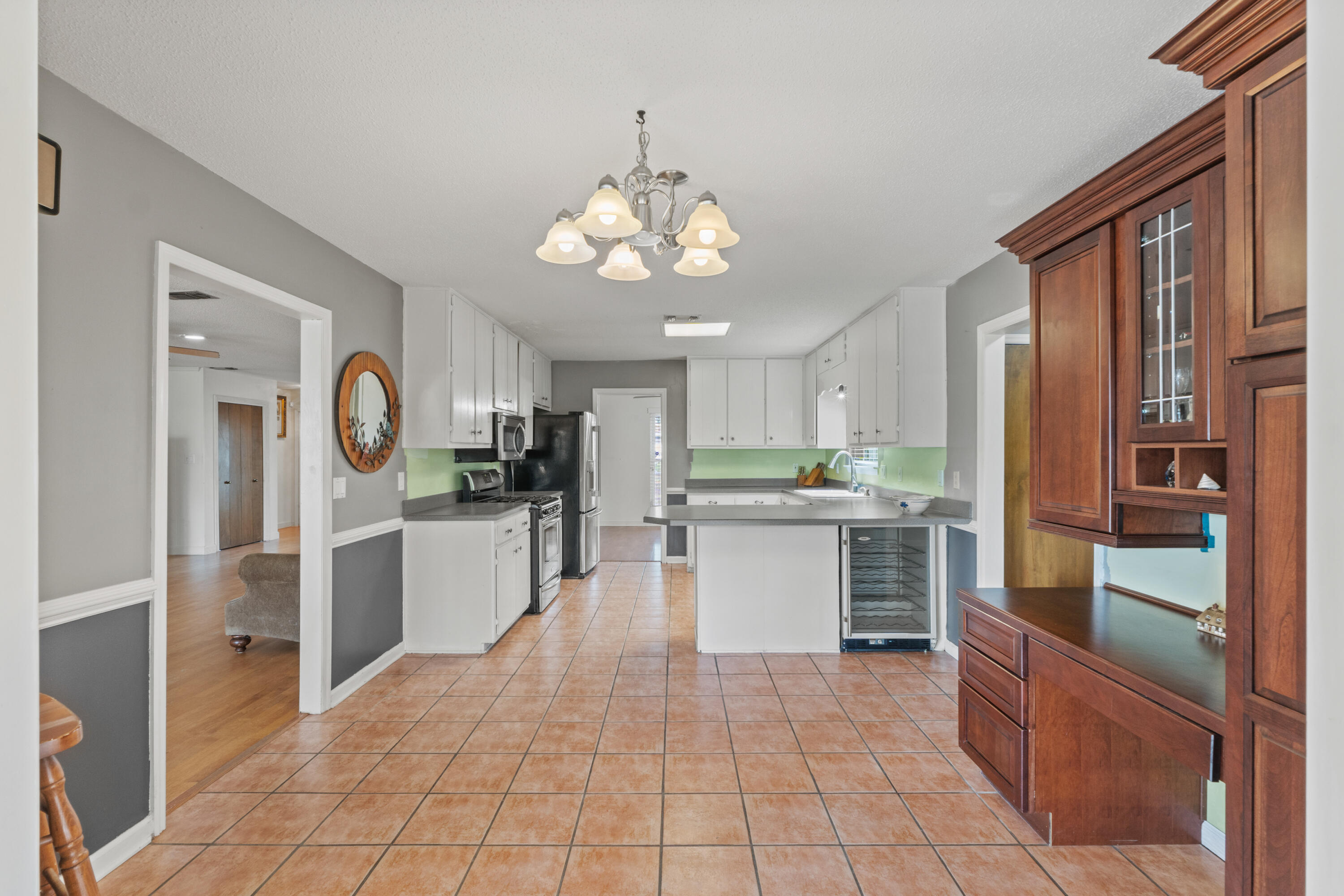 LAKE LORRAINE ESTATES 1 - Residential