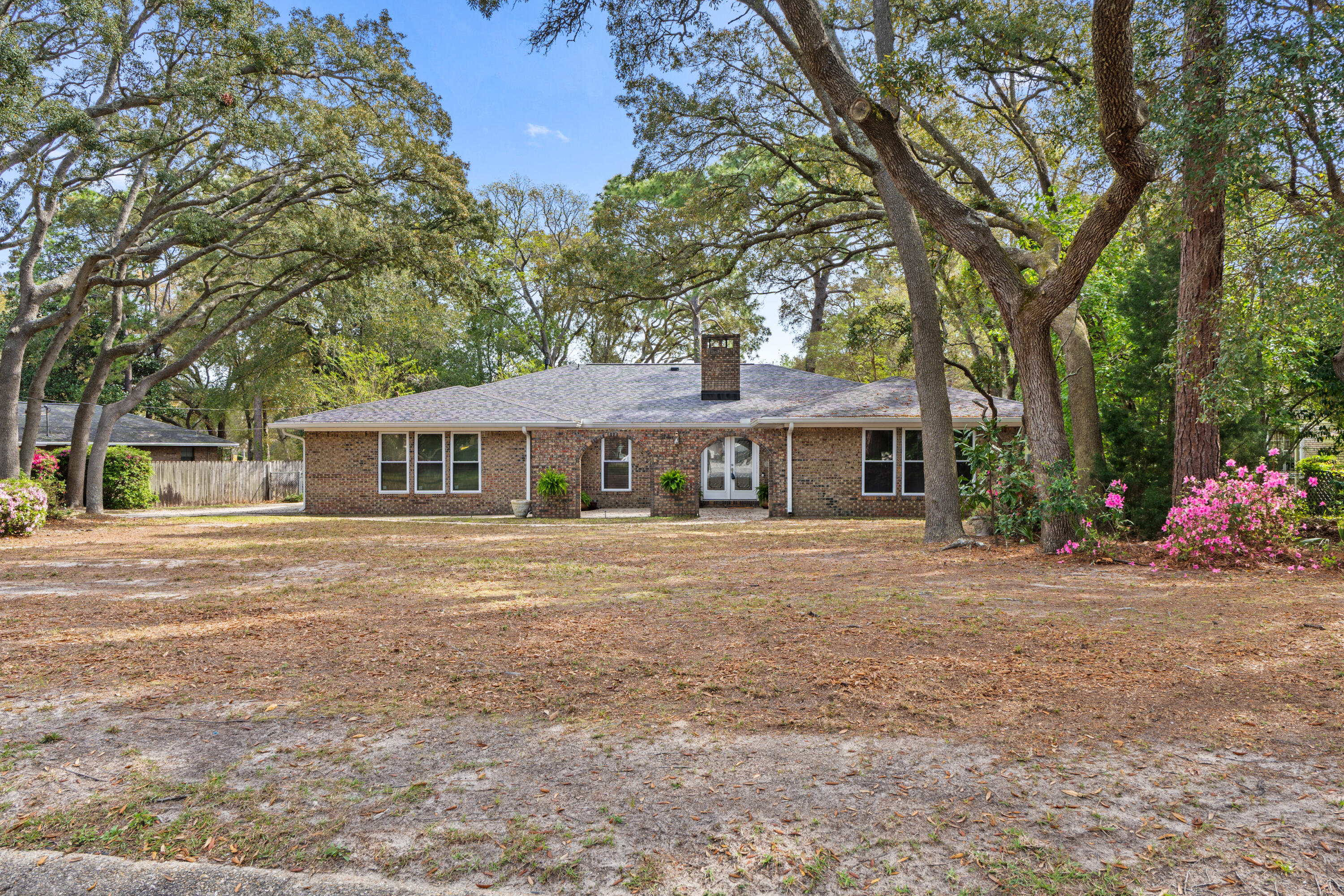 LAKE LORRAINE ESTATES 1 - Residential