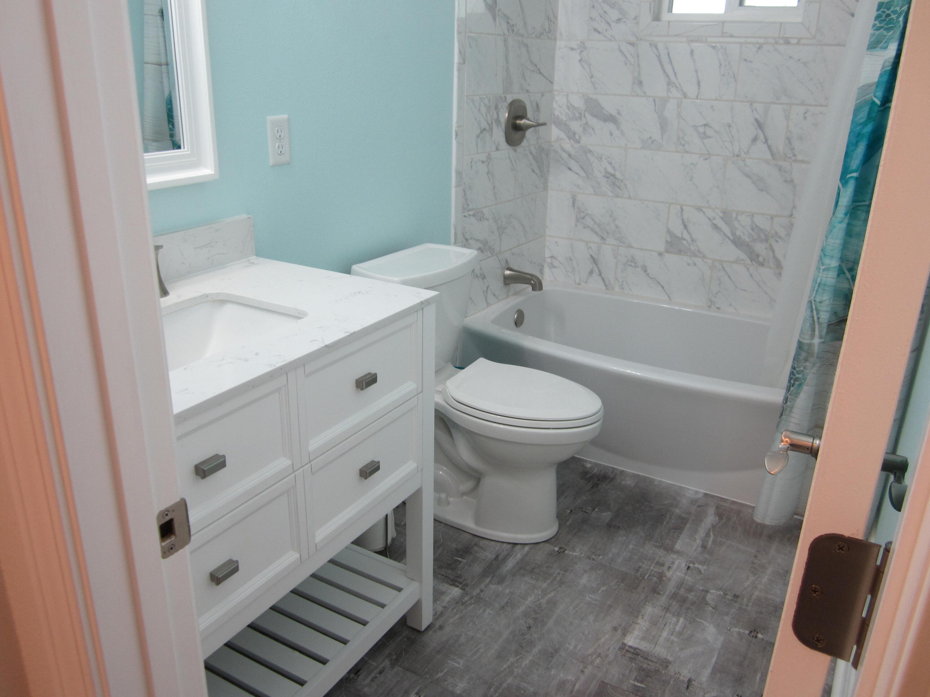 BREAKERS WEST - Residential Lease