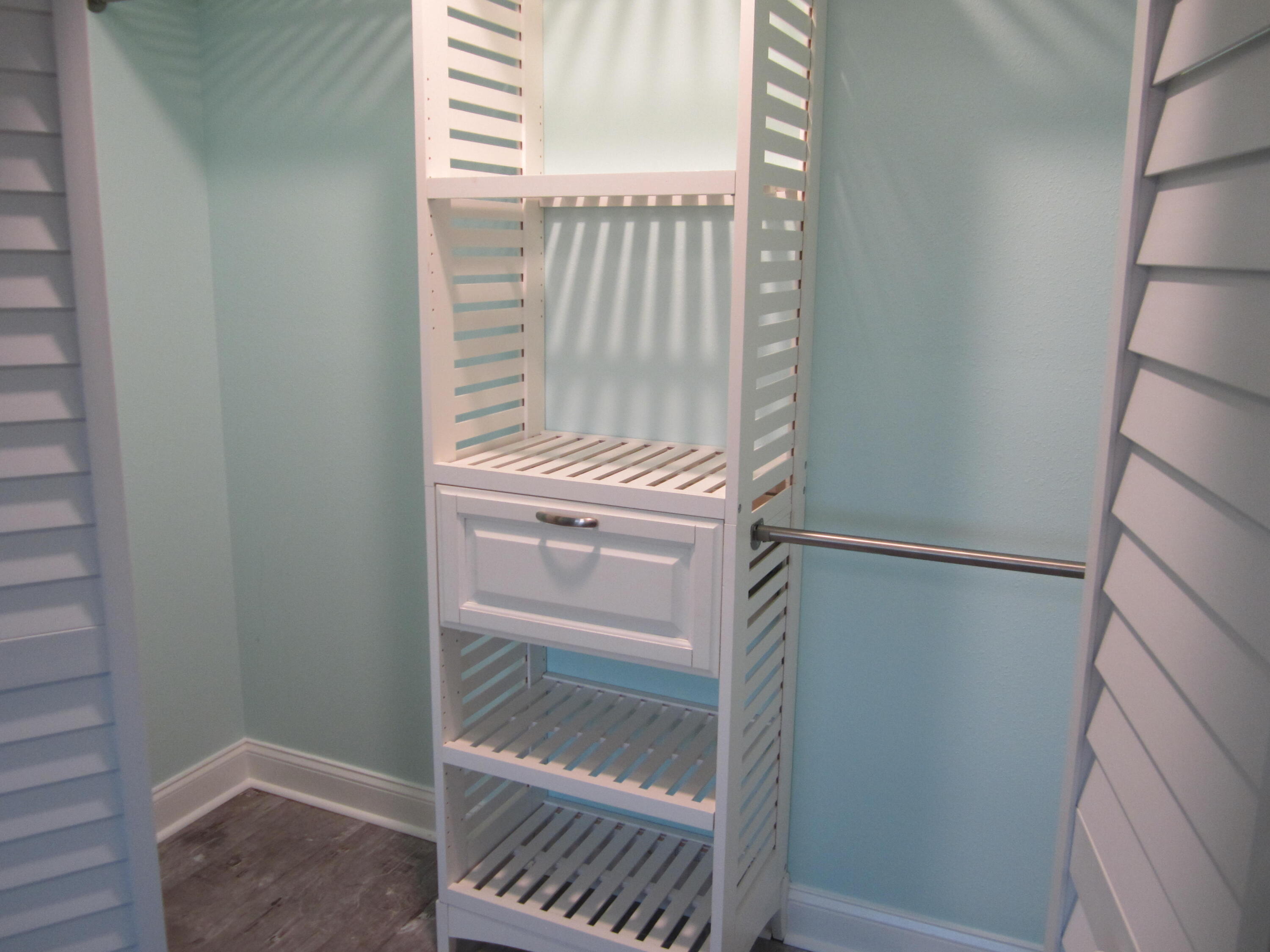 BREAKERS WEST - Residential Lease