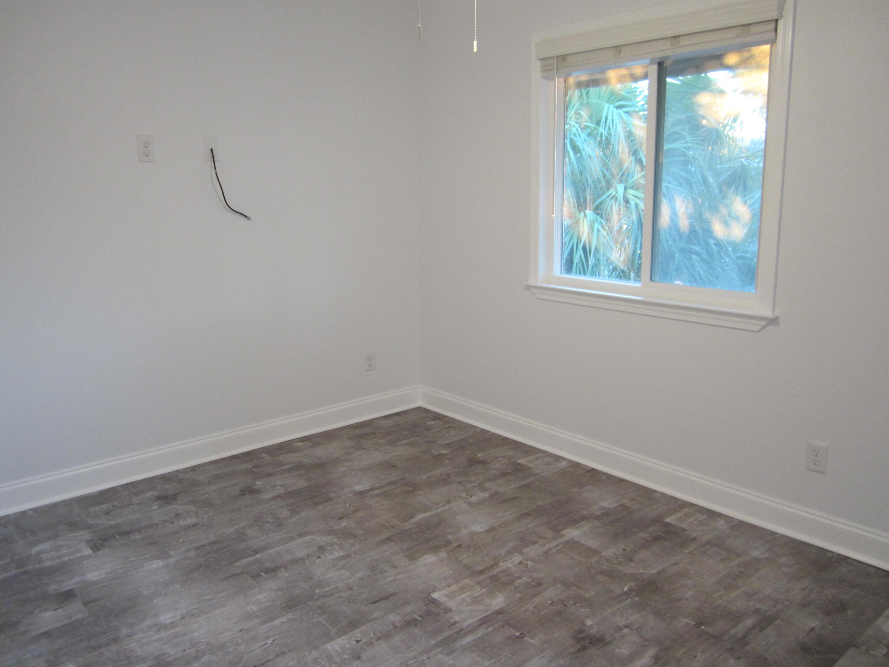 BREAKERS WEST - Residential Lease