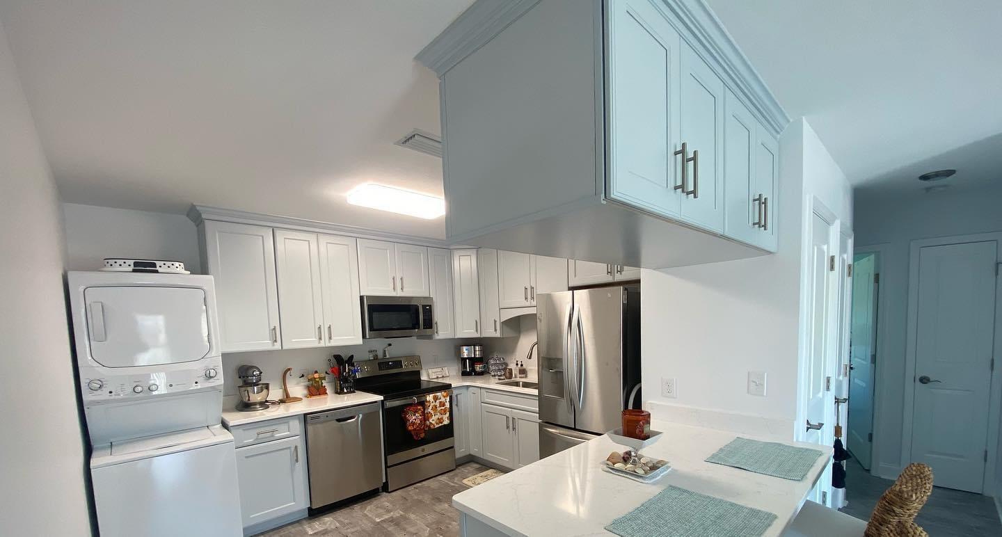 BREAKERS WEST - Residential Lease