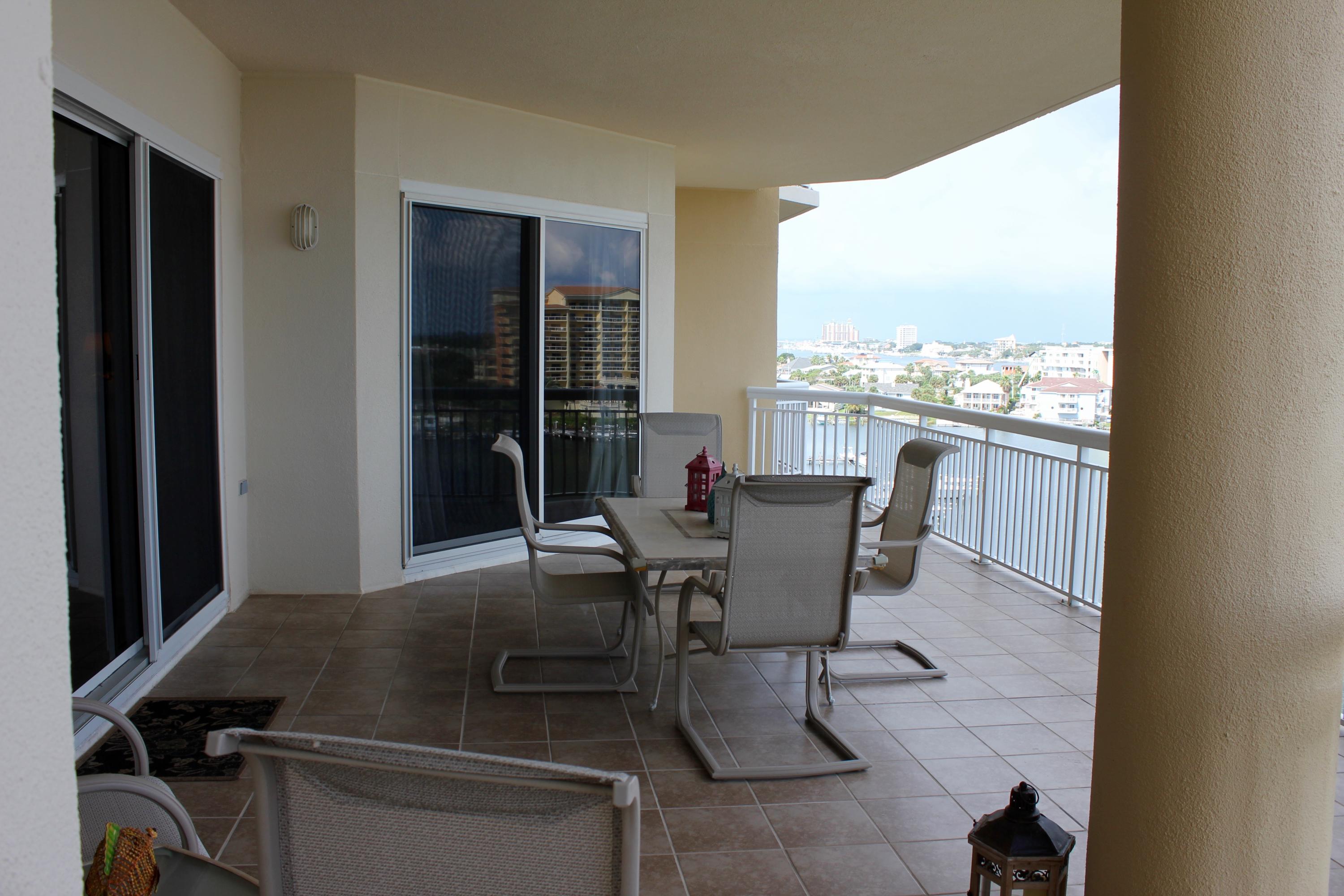 HARBOR LANDING - Residential