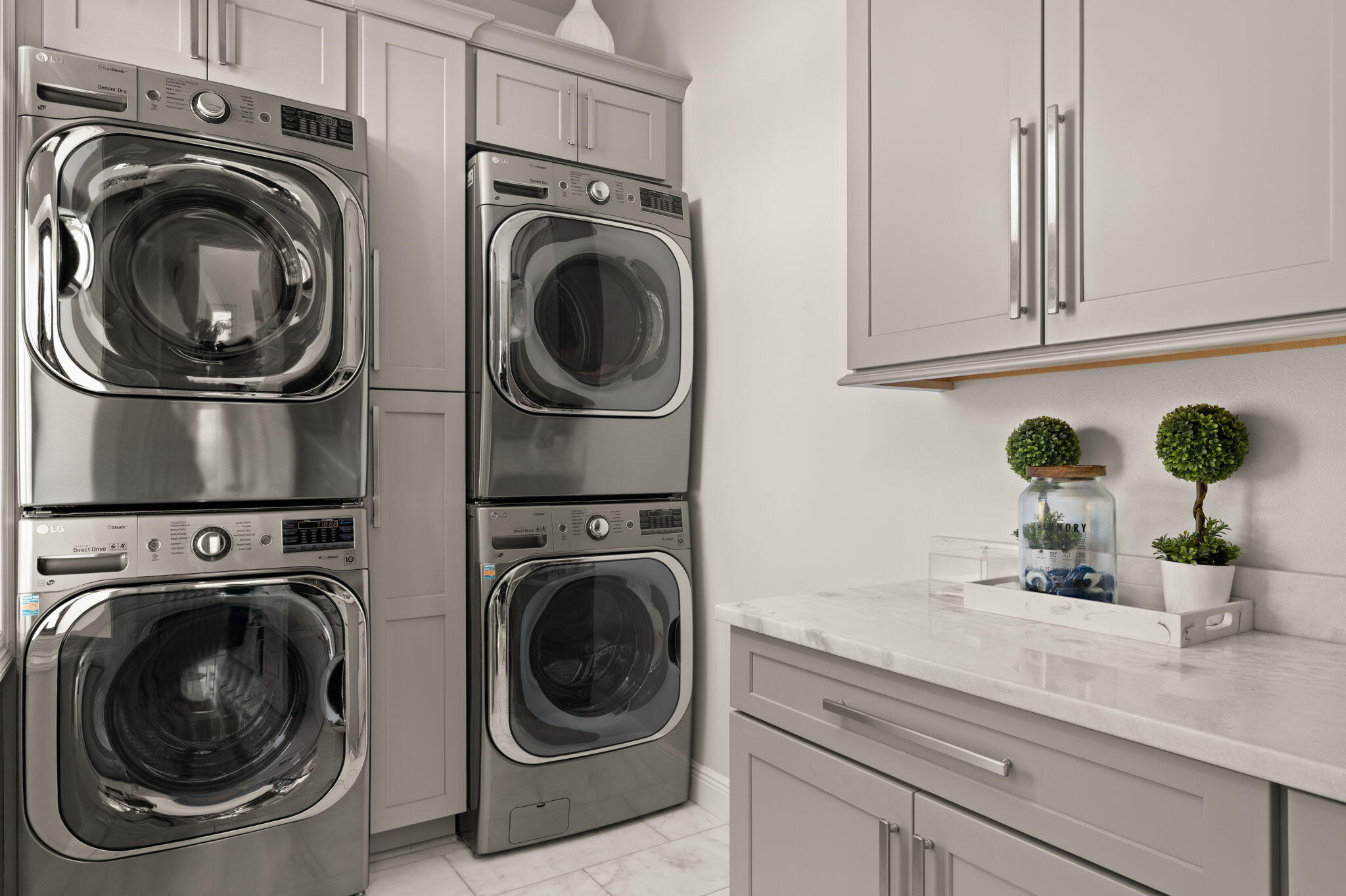 SANTA ROSA SHORES - Residential