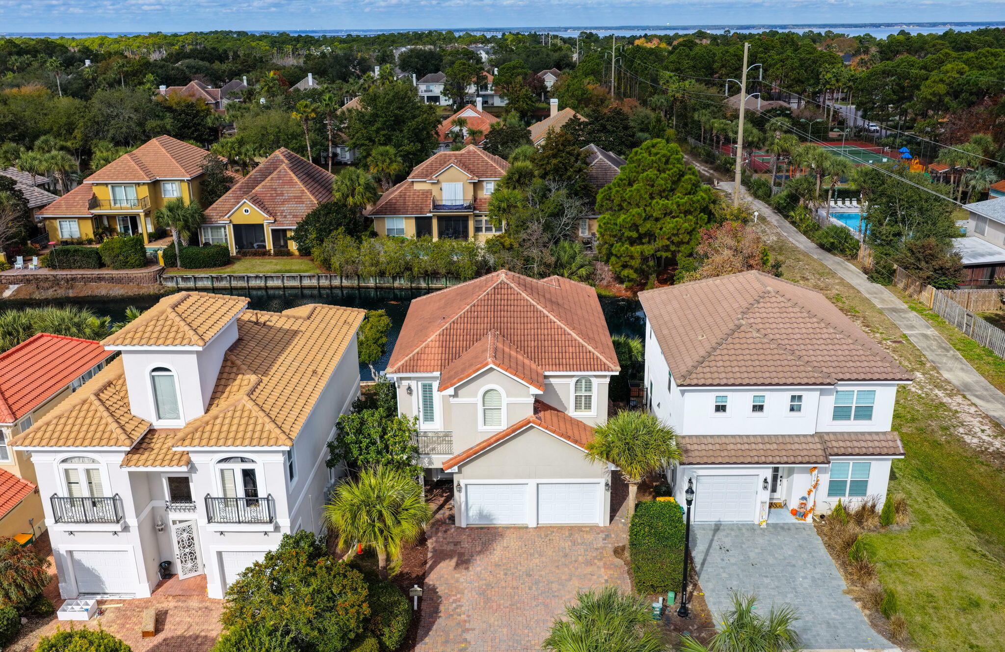 CALUSA BAY S/D - Residential