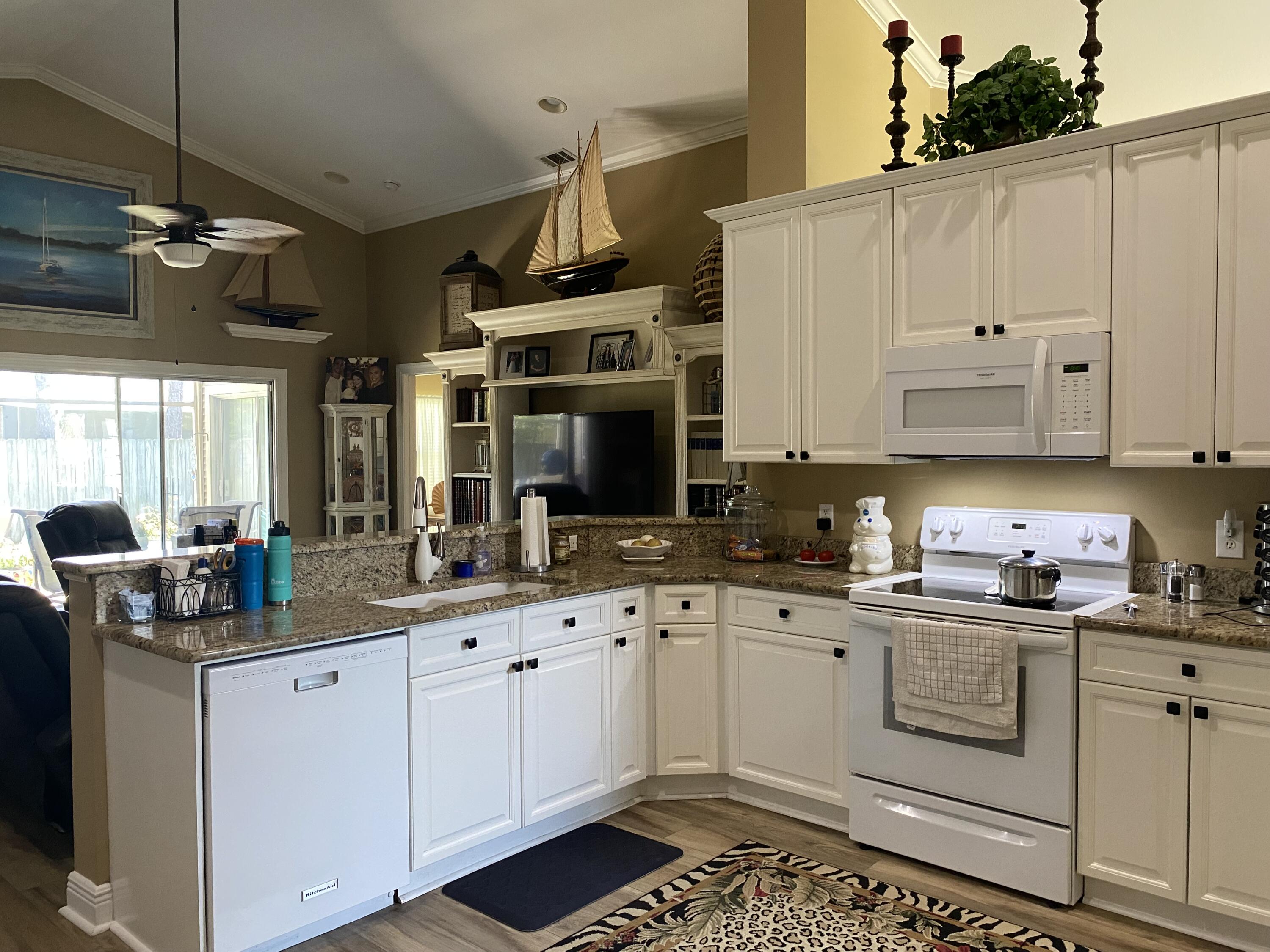 ESCADA - Residential