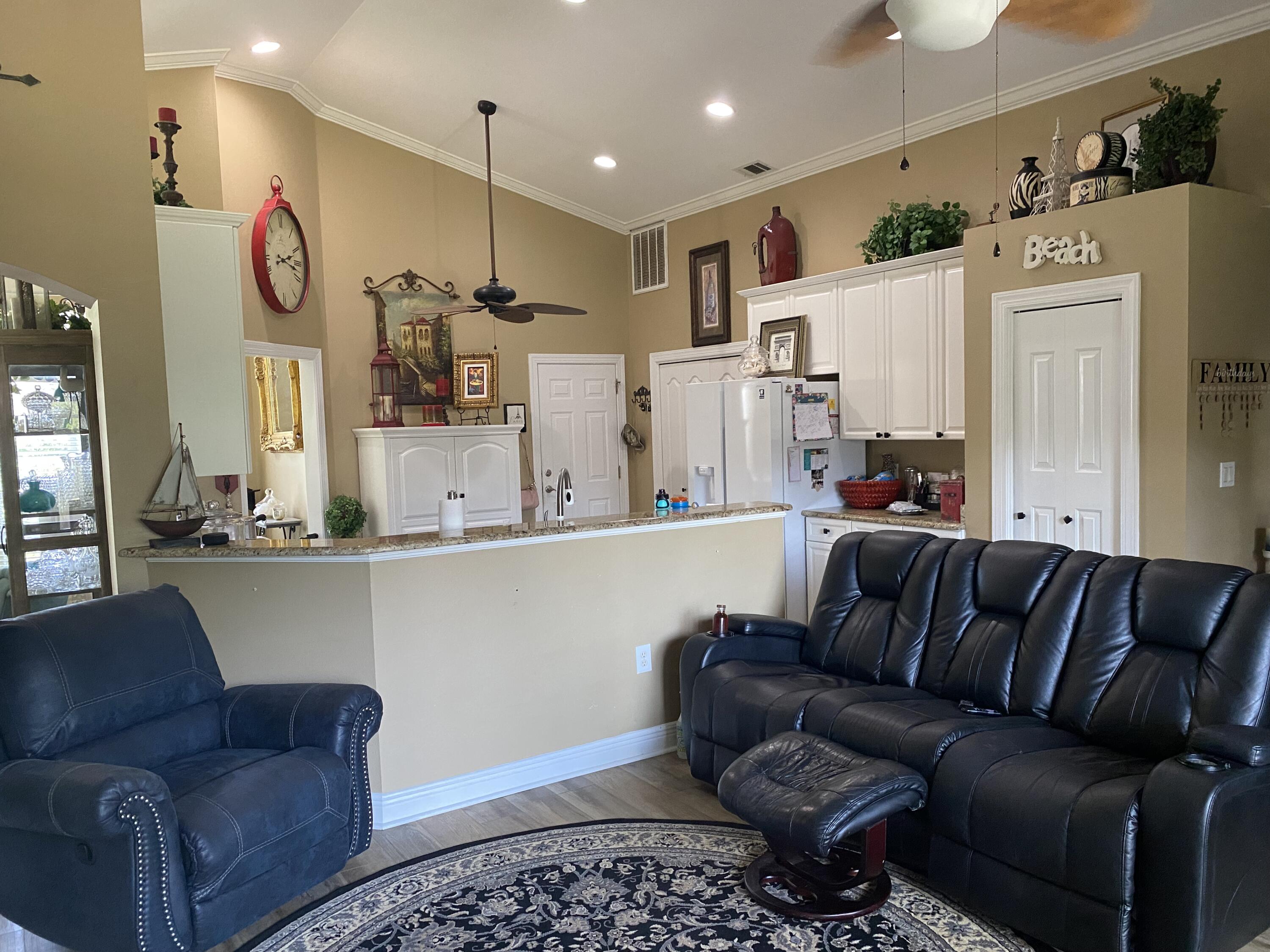 ESCADA - Residential