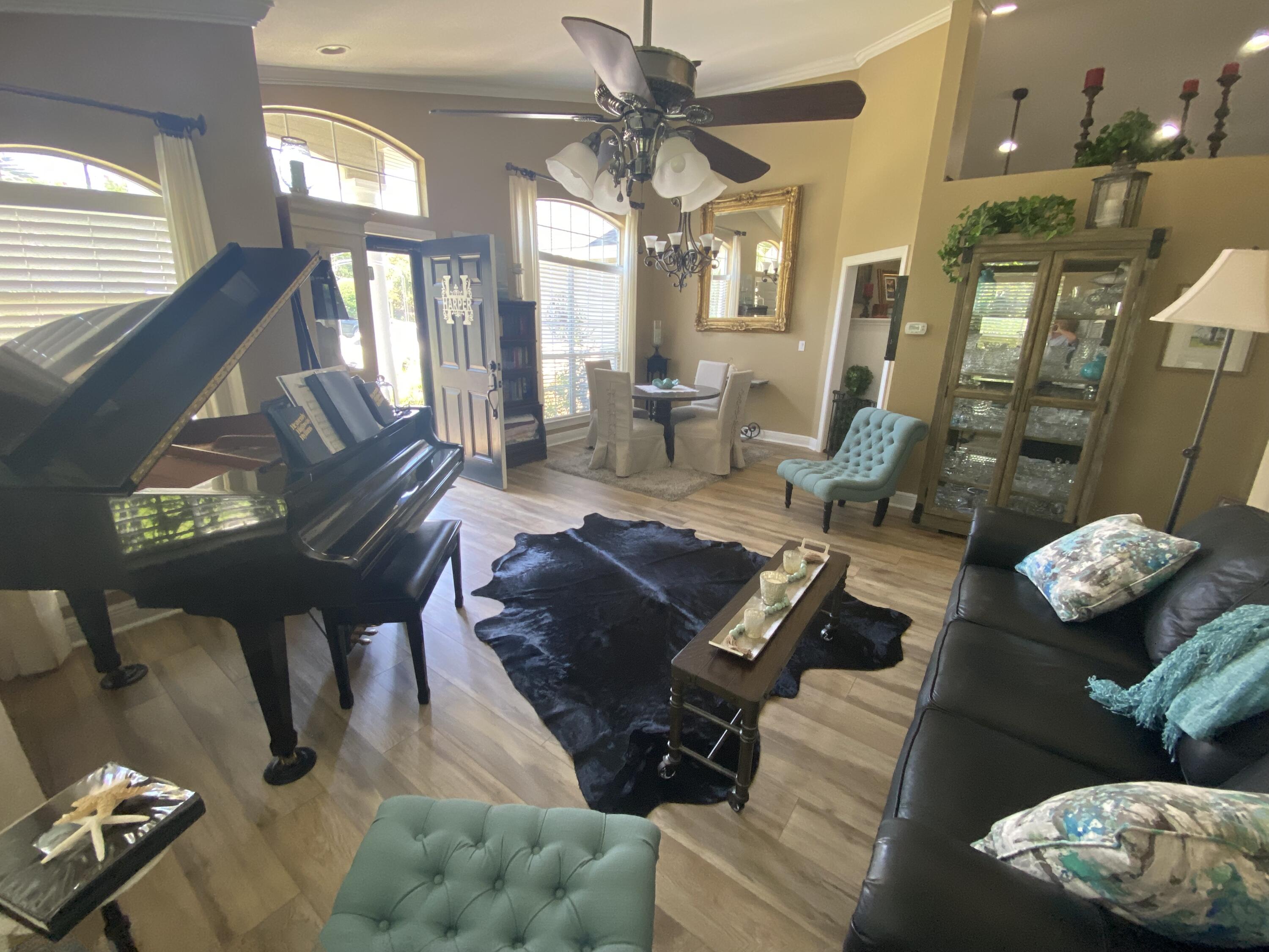 ESCADA - Residential