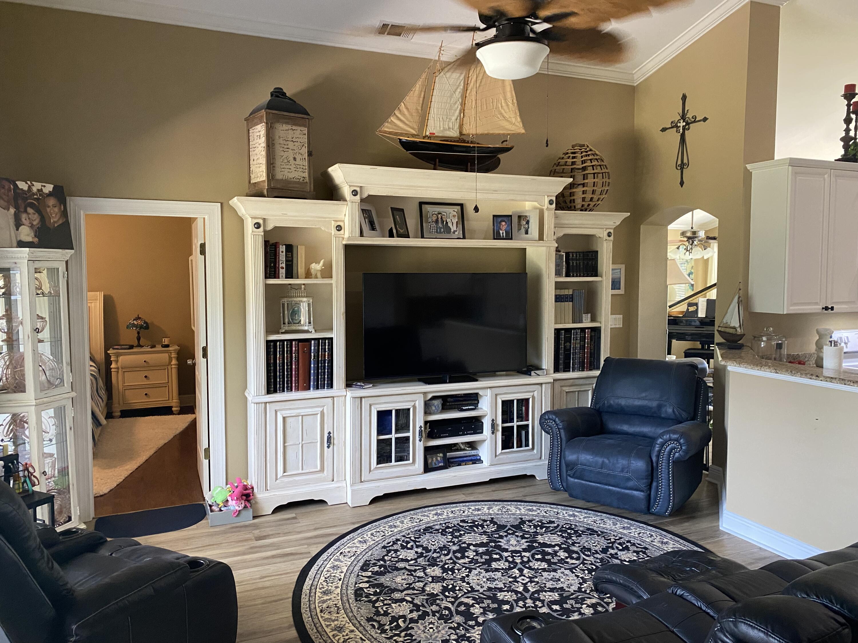 ESCADA - Residential