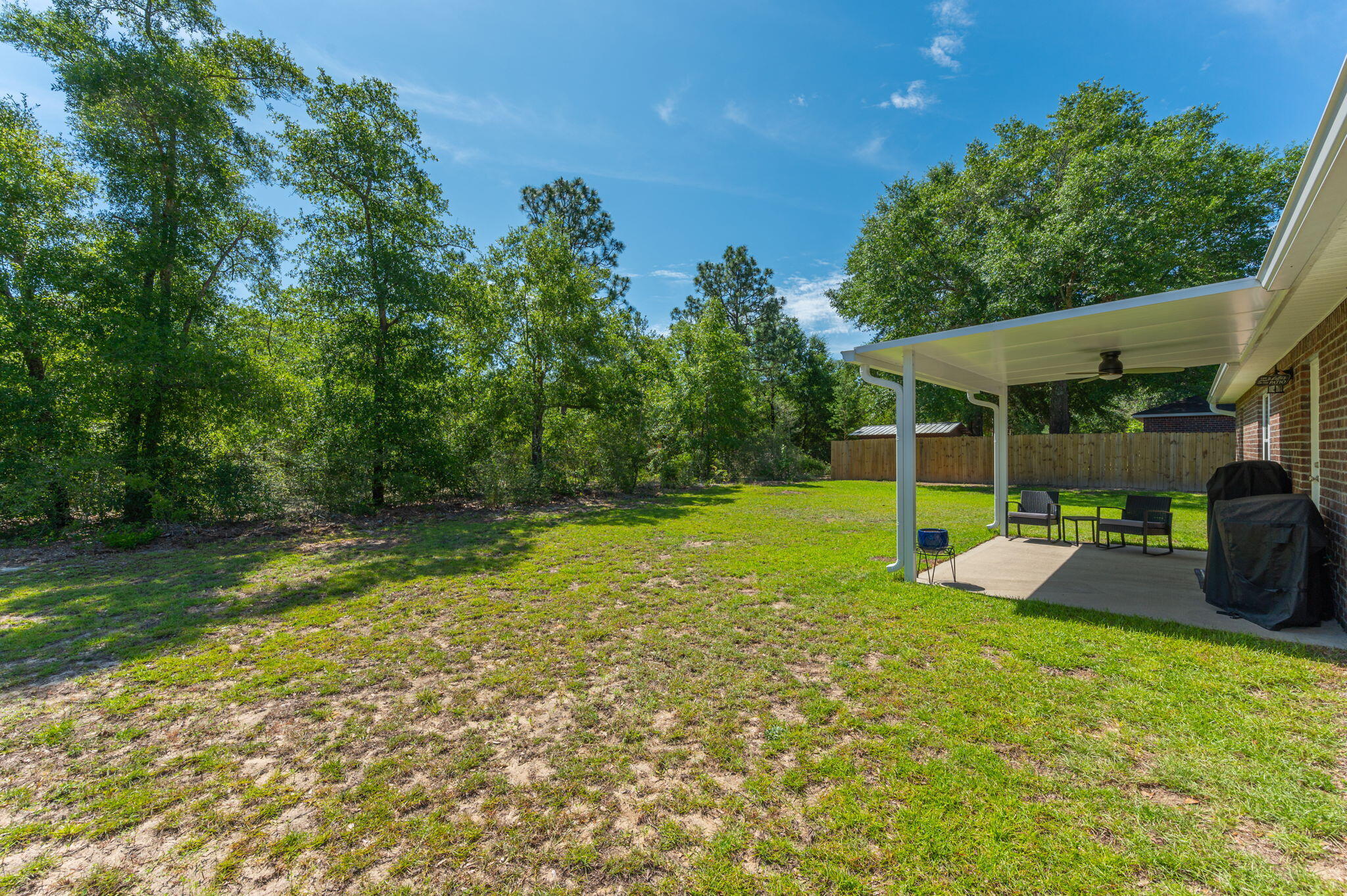 MAGNOLIA LAKE - Residential