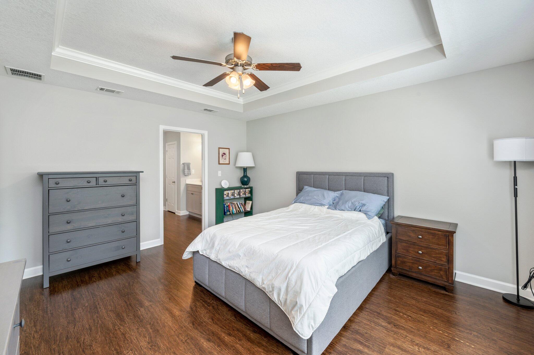 MAGNOLIA LAKE - Residential