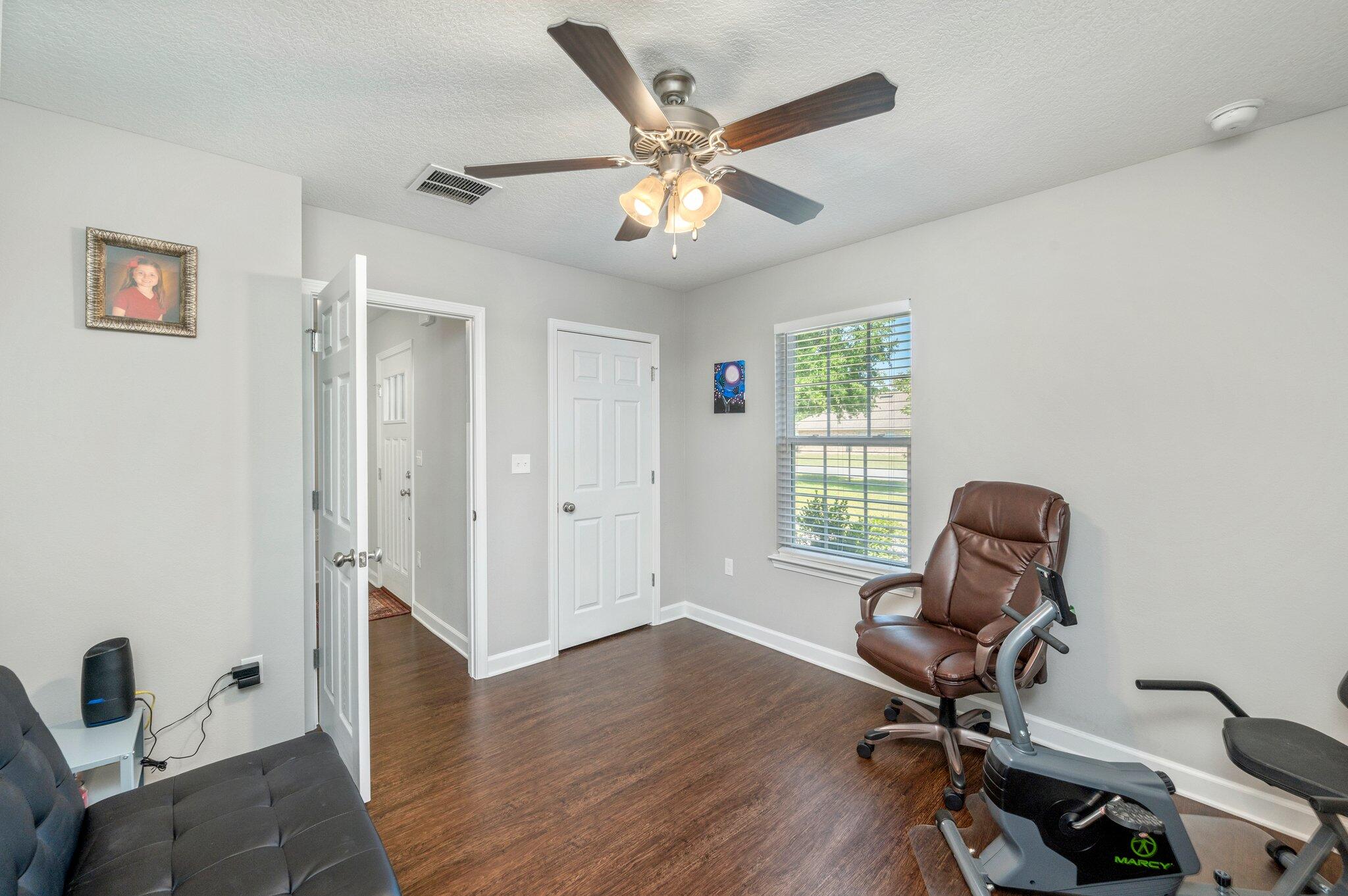 MAGNOLIA LAKE - Residential