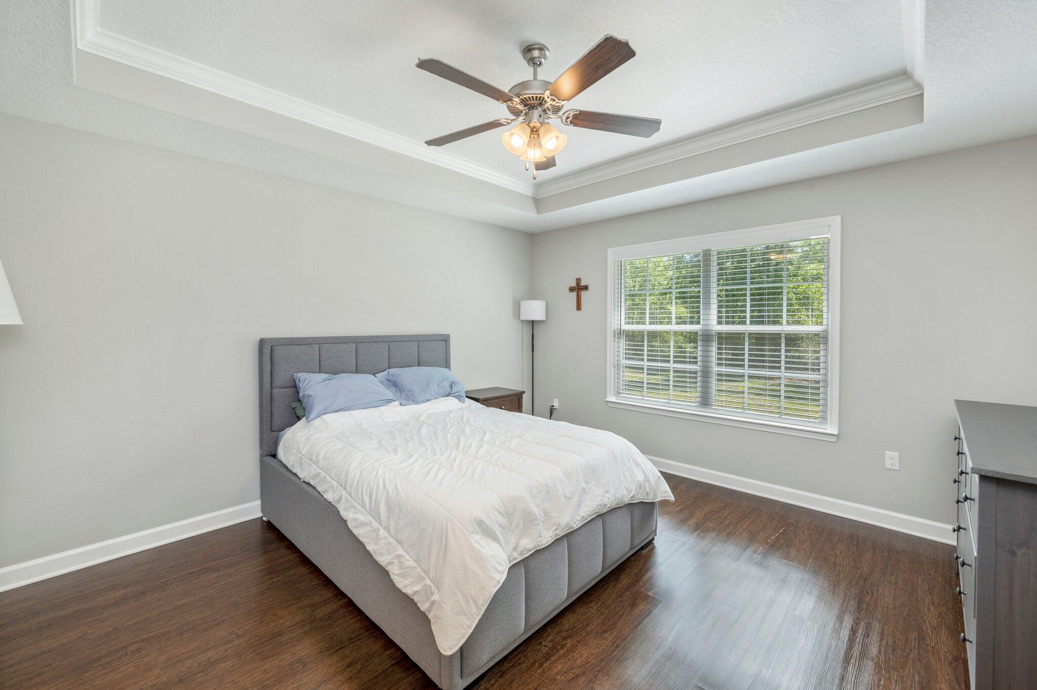 MAGNOLIA LAKE - Residential