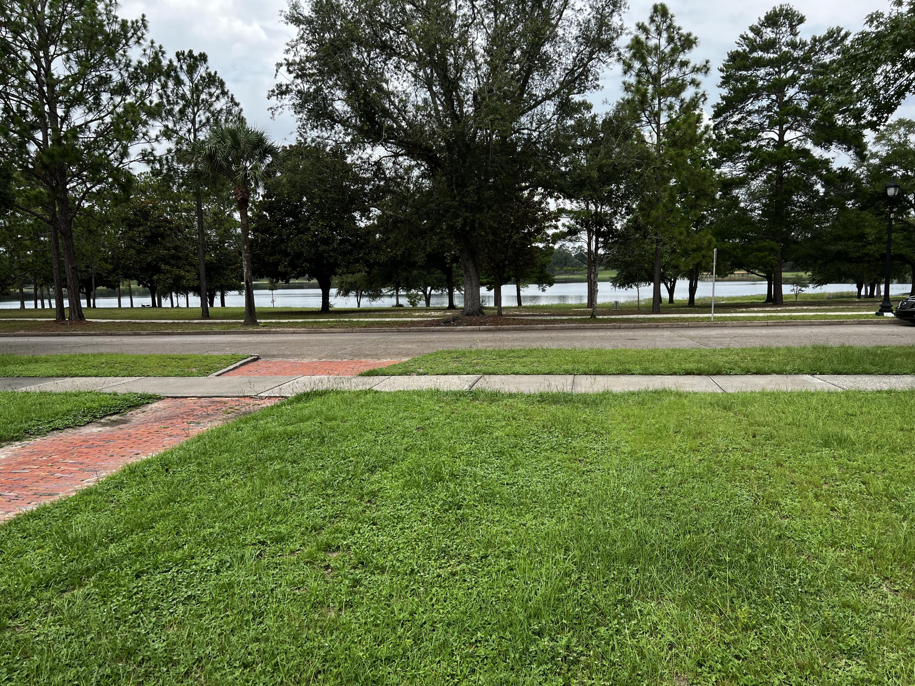 TOWN OF DEFUNIAK SPRINGS - Residential
