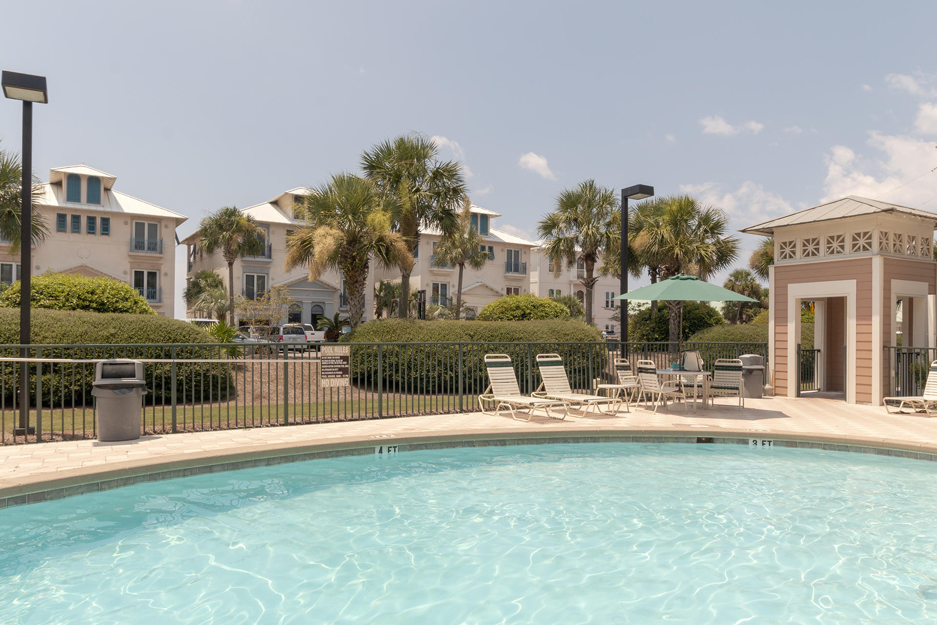 EMERALD WATERS - Residential