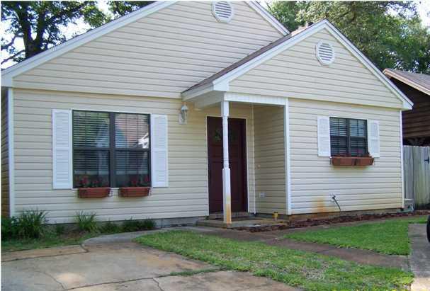 Candlewood Village LOT 6 blk A - Residential