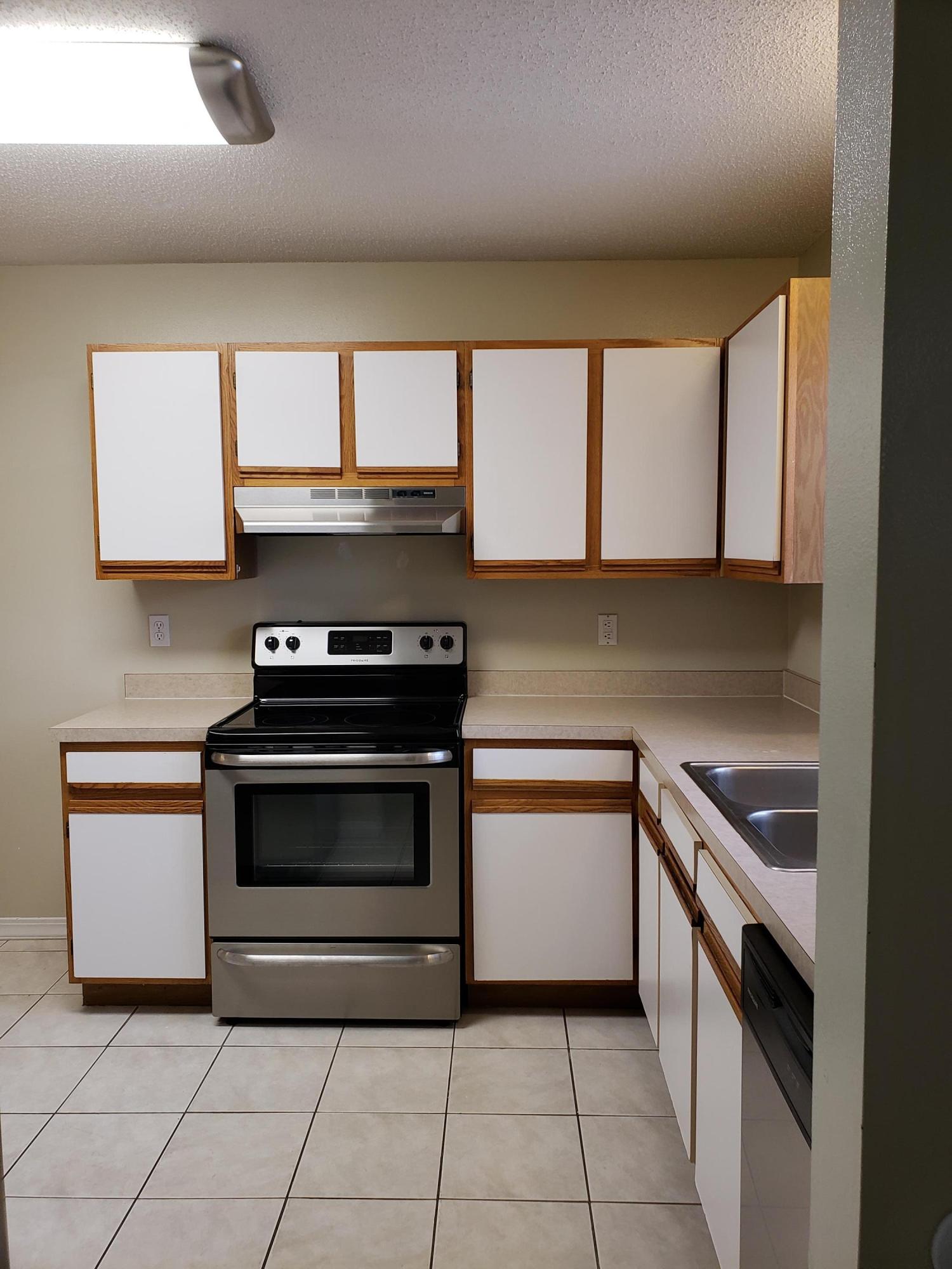 WEST SHORES T/H - Residential