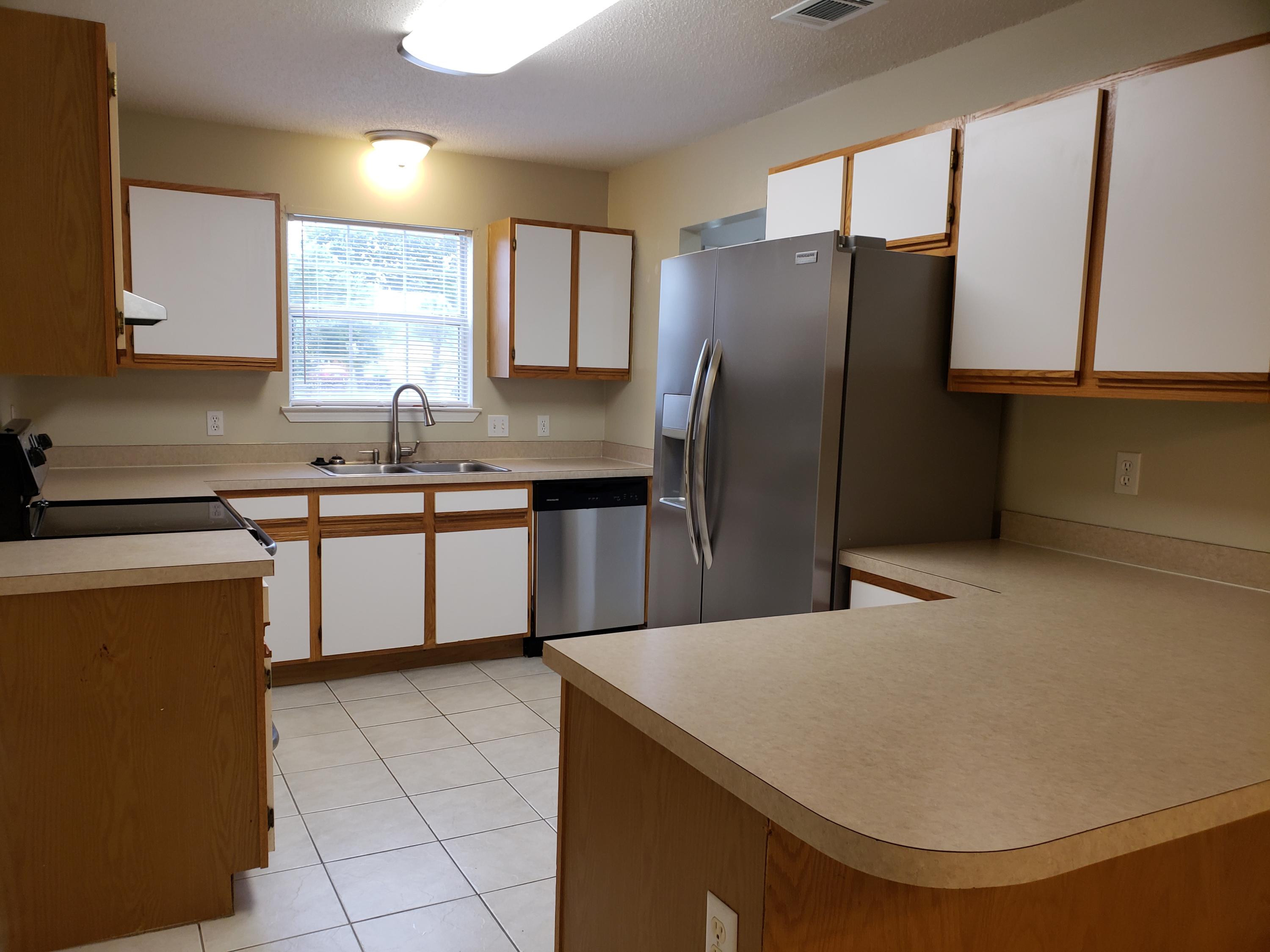 WEST SHORES T/H - Residential