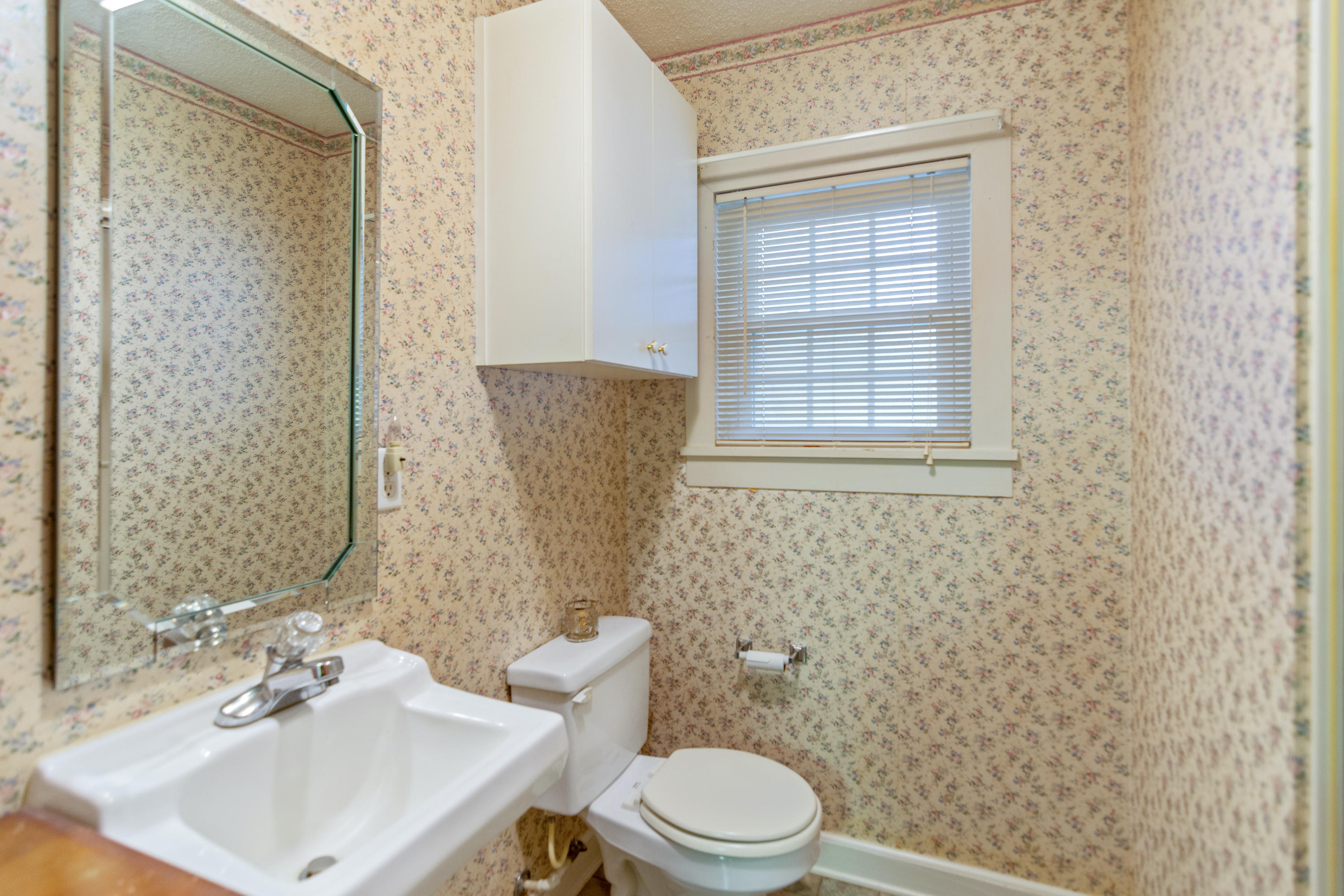 CRESTVIEW - Residential