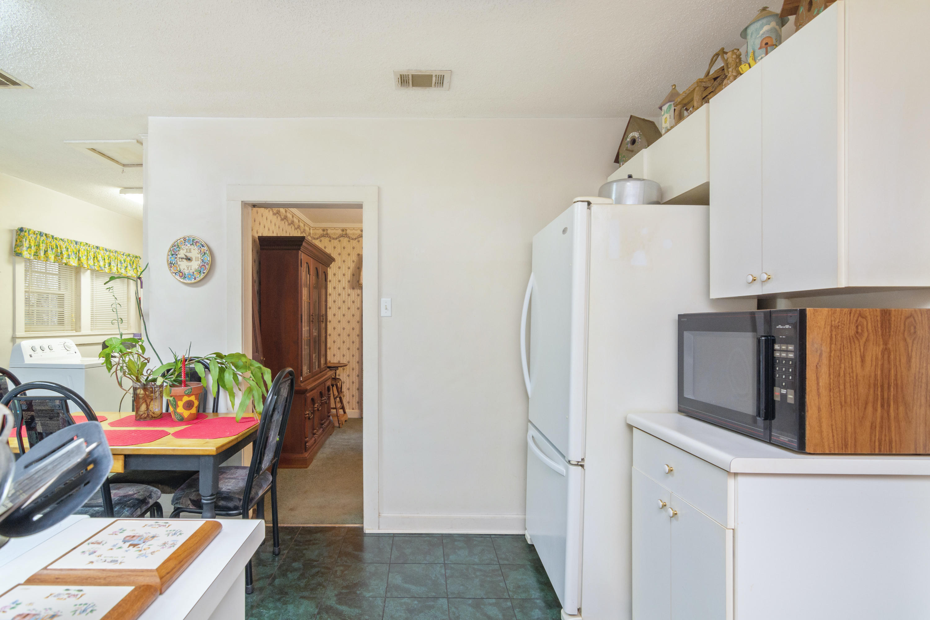 CRESTVIEW - Residential