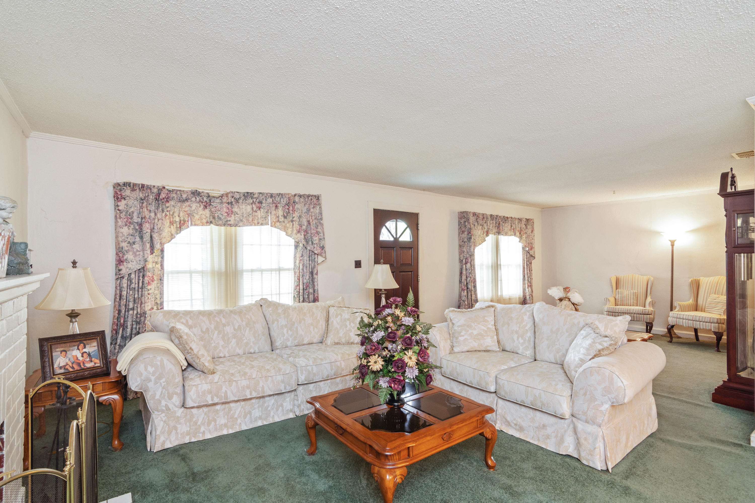 CRESTVIEW - Residential