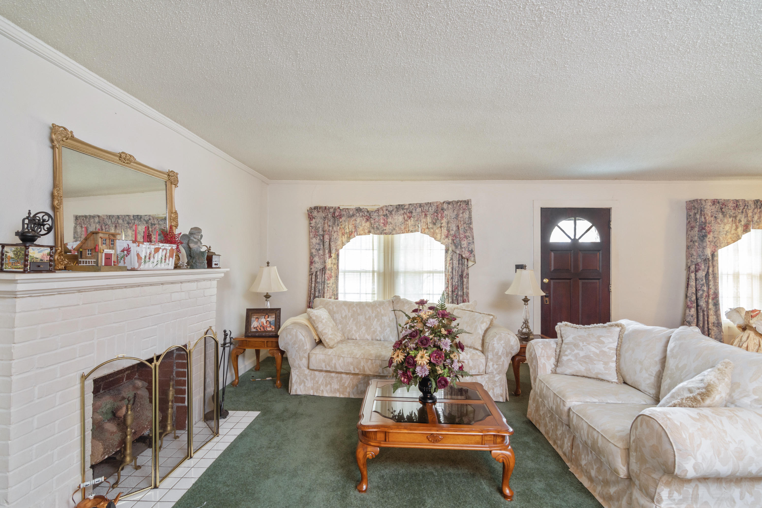 CRESTVIEW - Residential