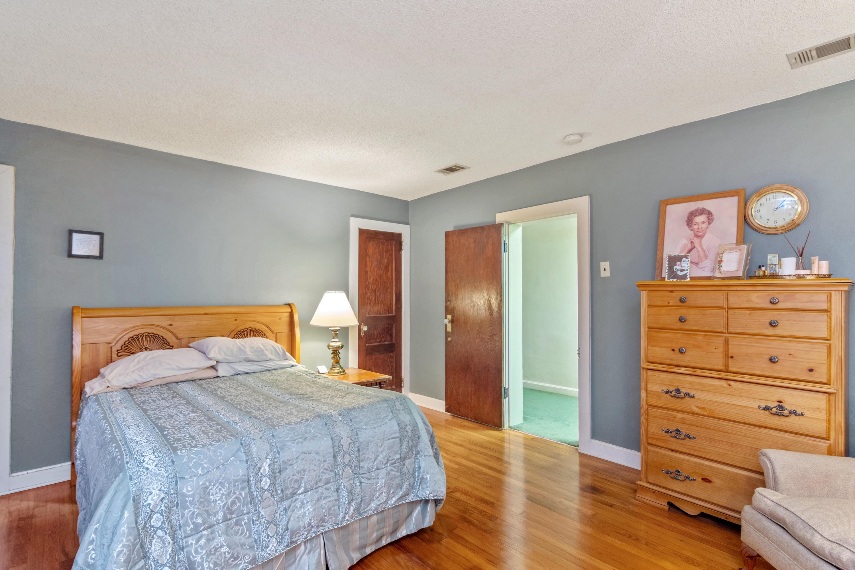 CRESTVIEW - Residential