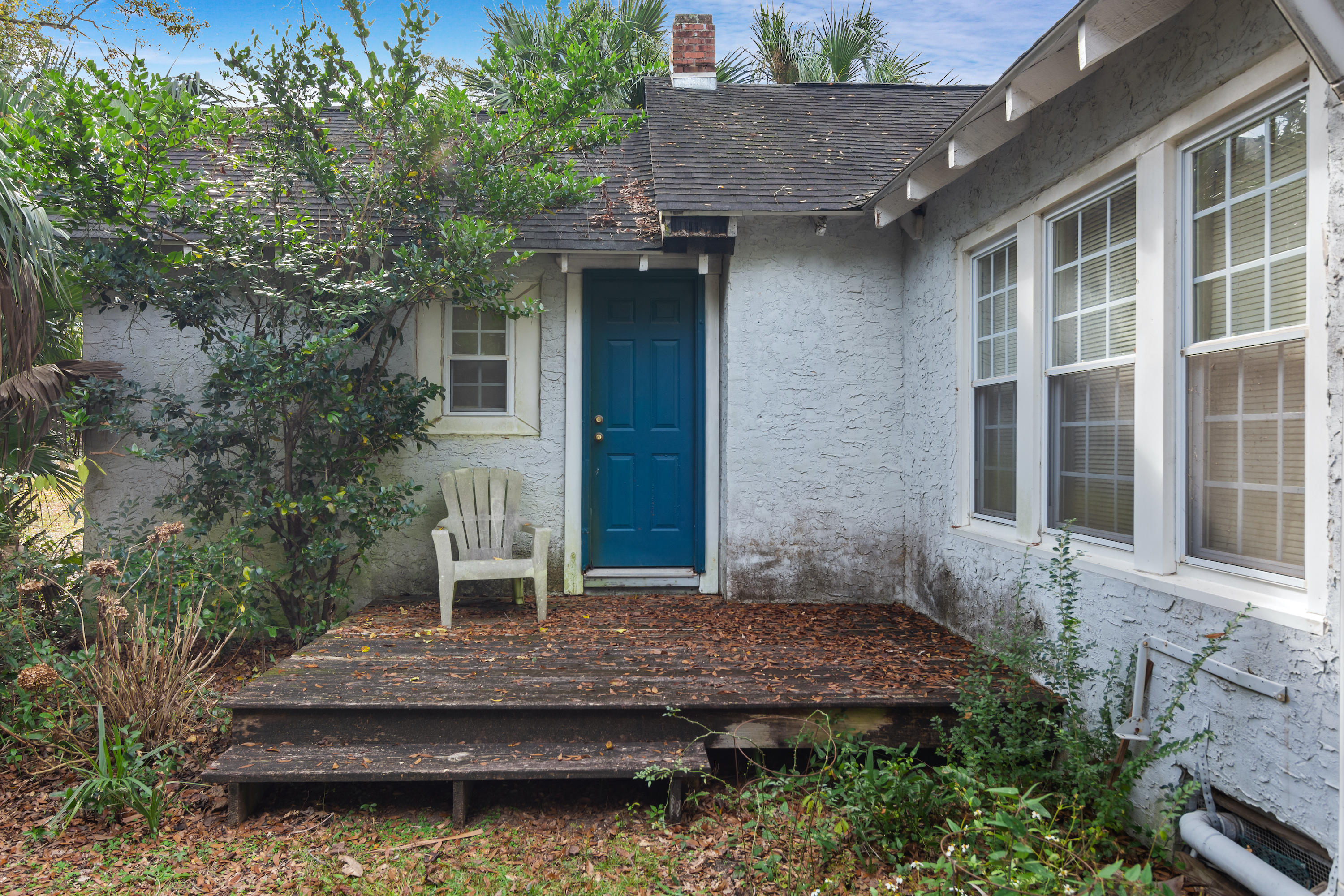 CRESTVIEW - Residential