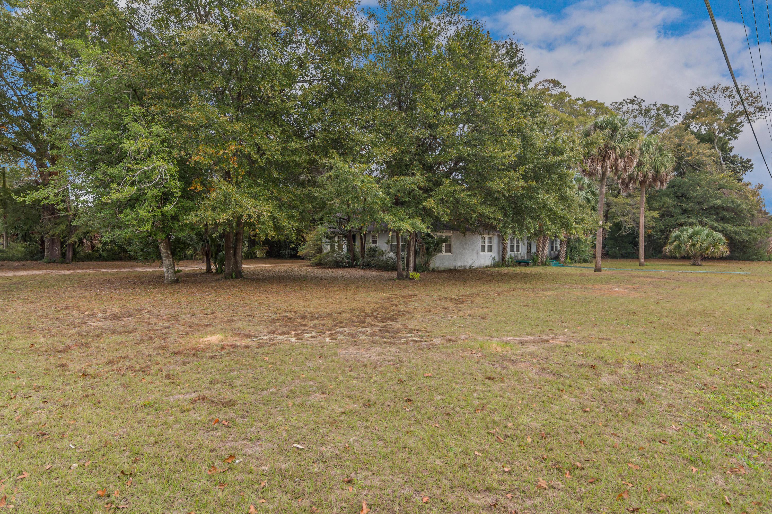 CRESTVIEW - Residential