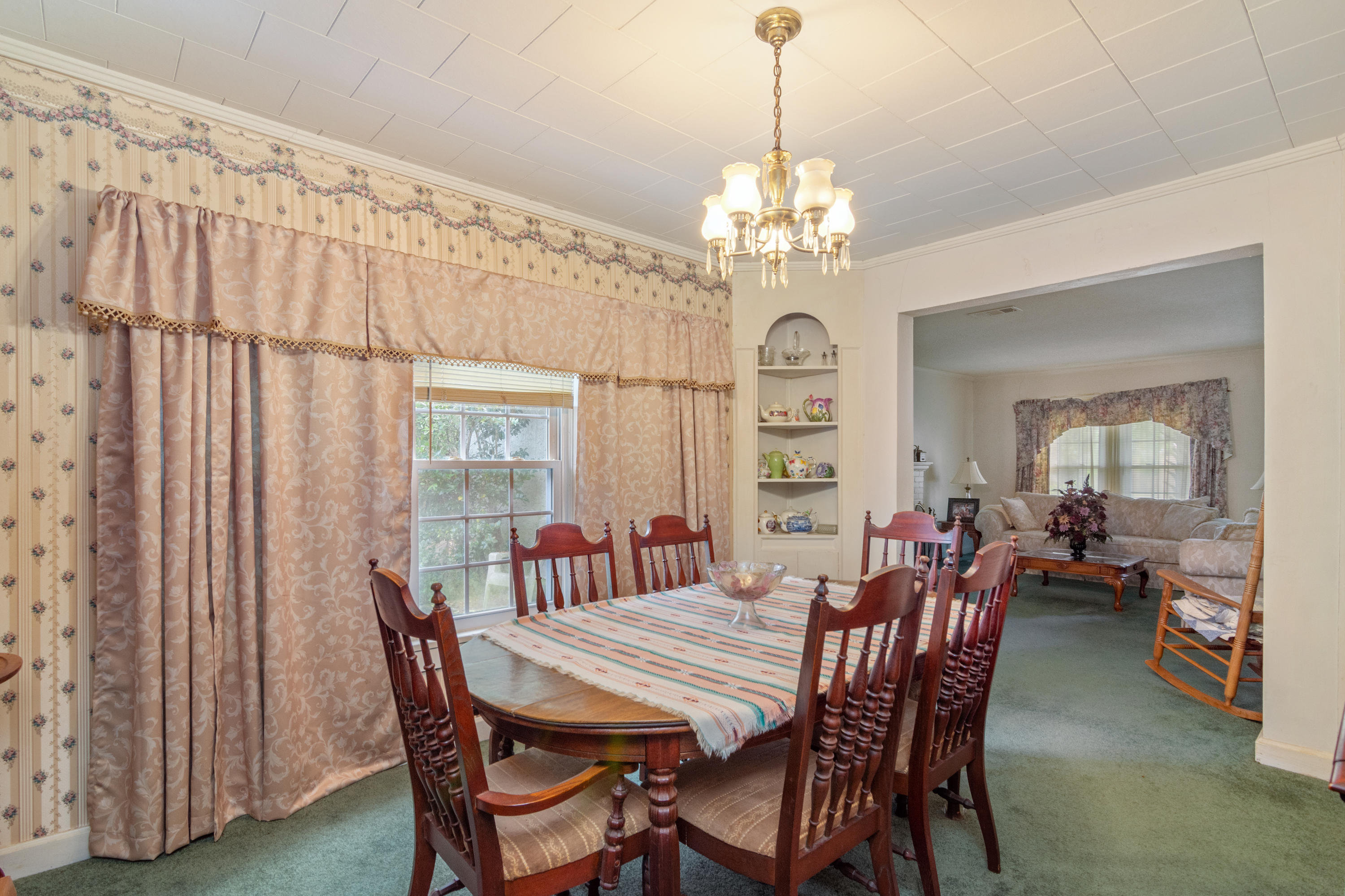 CRESTVIEW - Residential