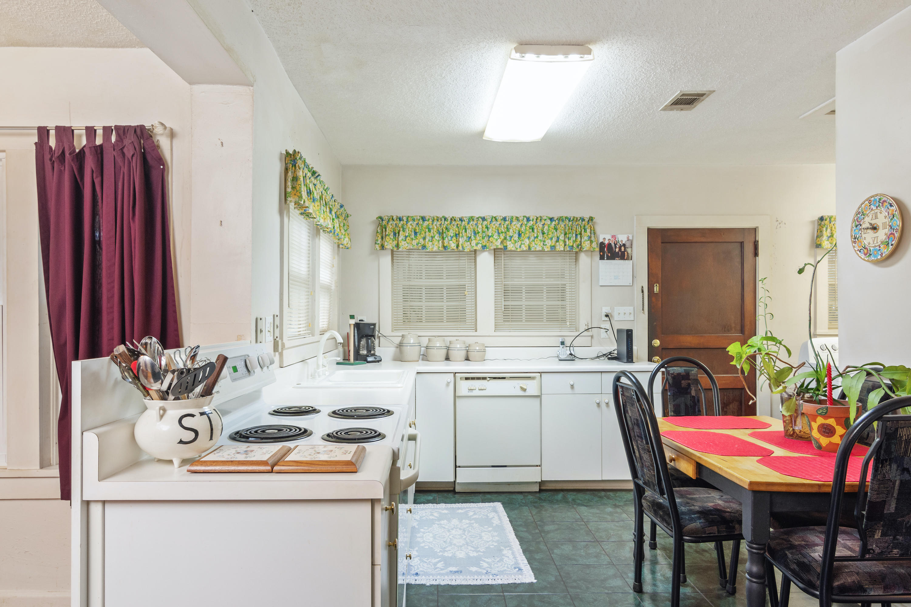 CRESTVIEW - Residential