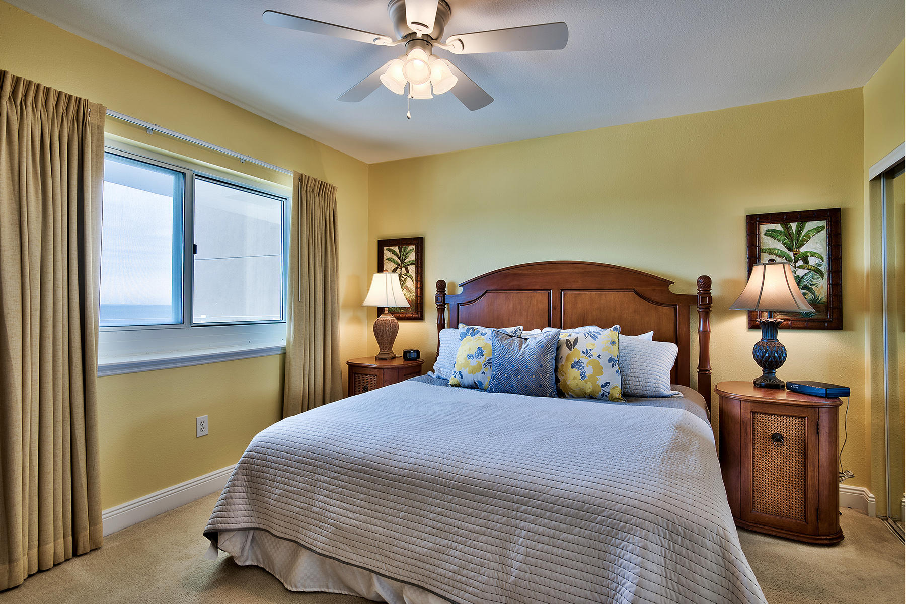 EMERALD BEACH RESORT - Residential