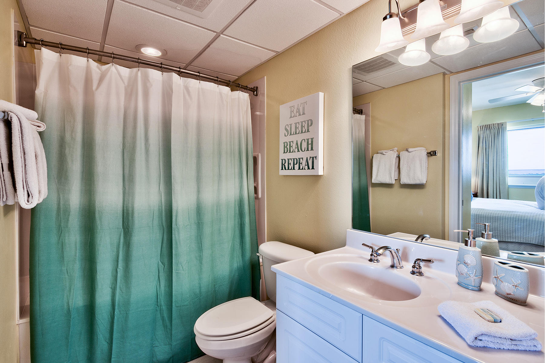 EMERALD BEACH RESORT - Residential