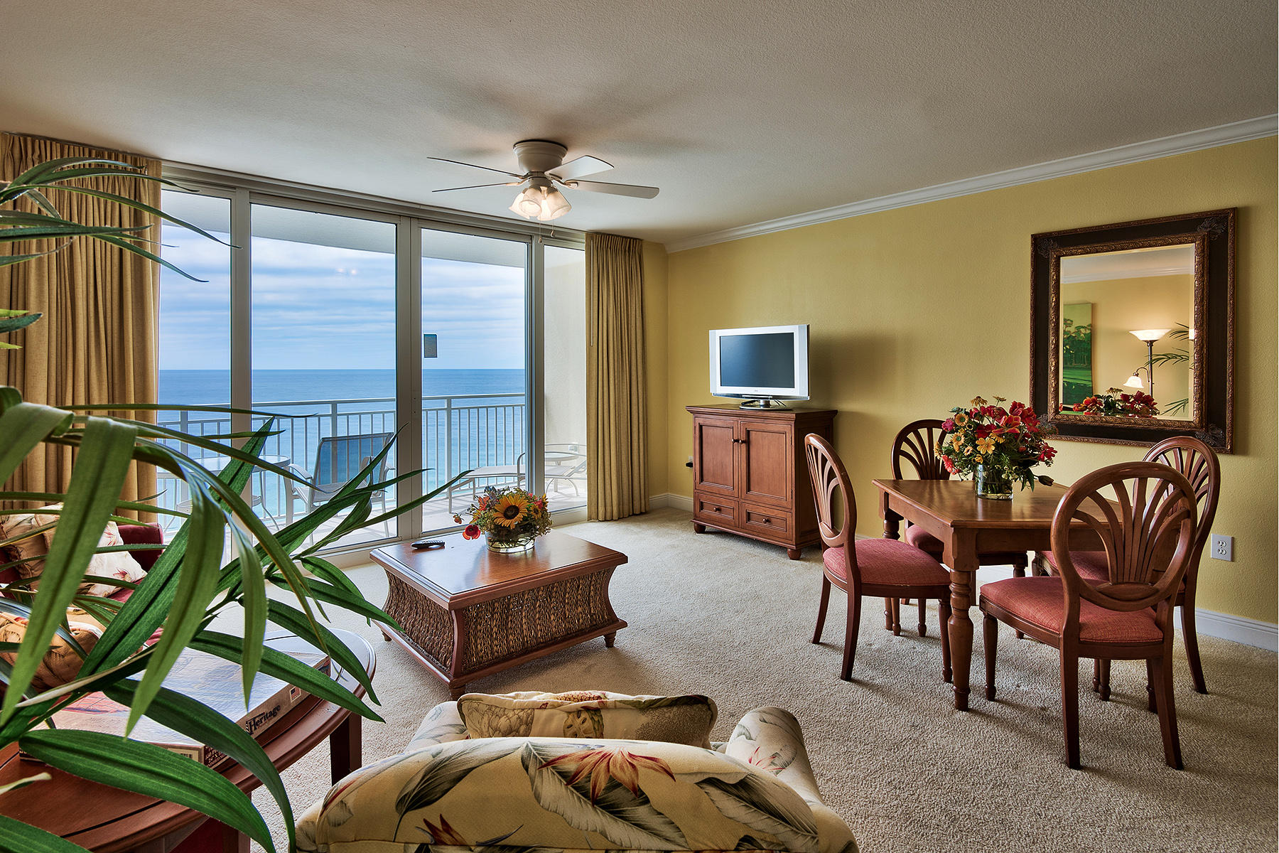 EMERALD BEACH RESORT - Residential