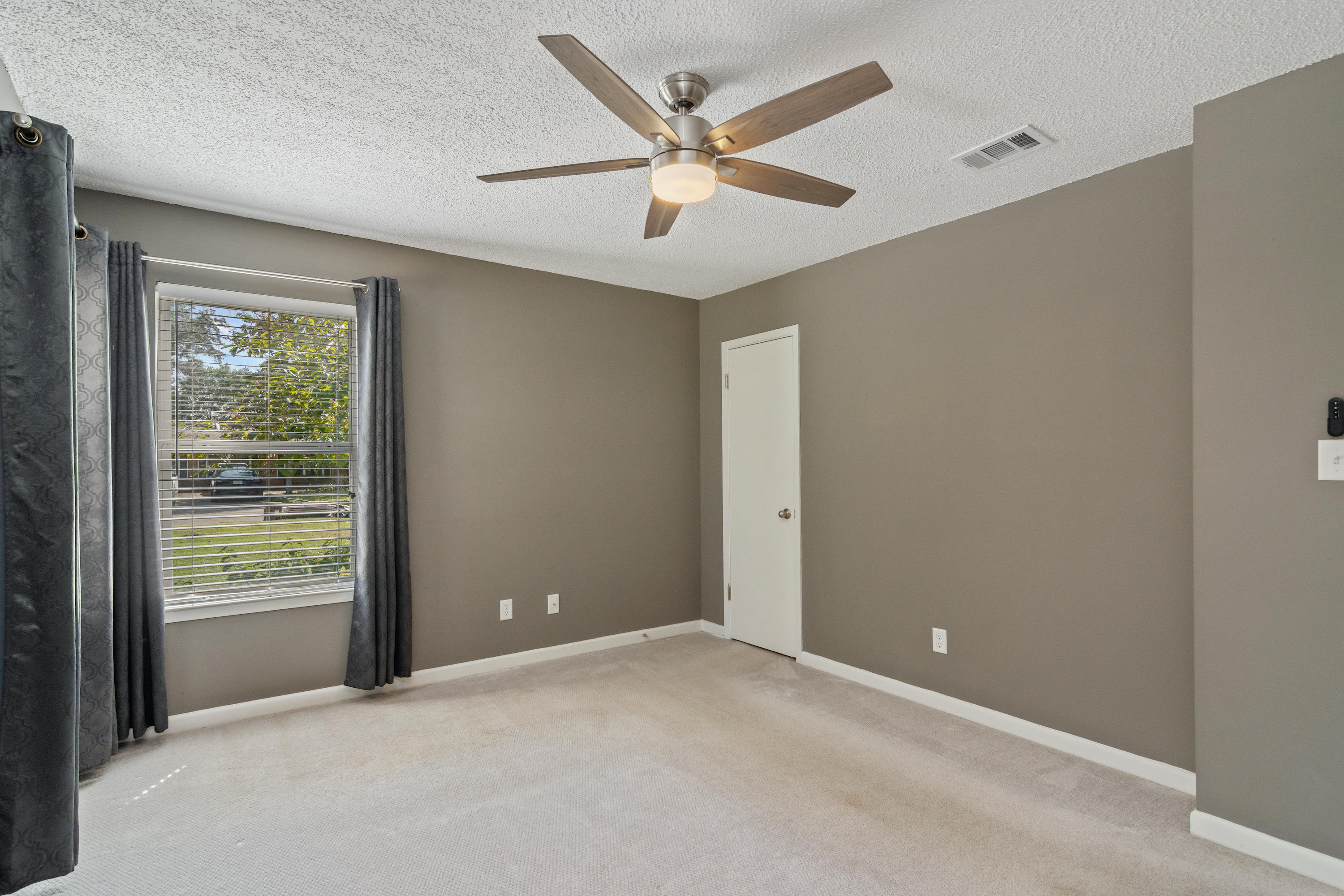 GARNIERS HEIGHTS 1ST ADDN - Residential