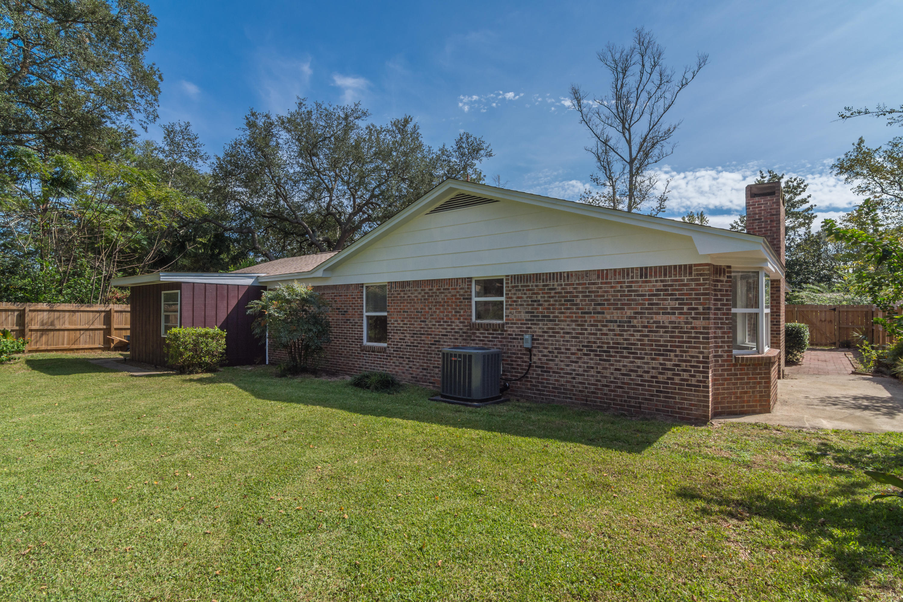 GARNIERS HEIGHTS 1ST ADDN - Residential