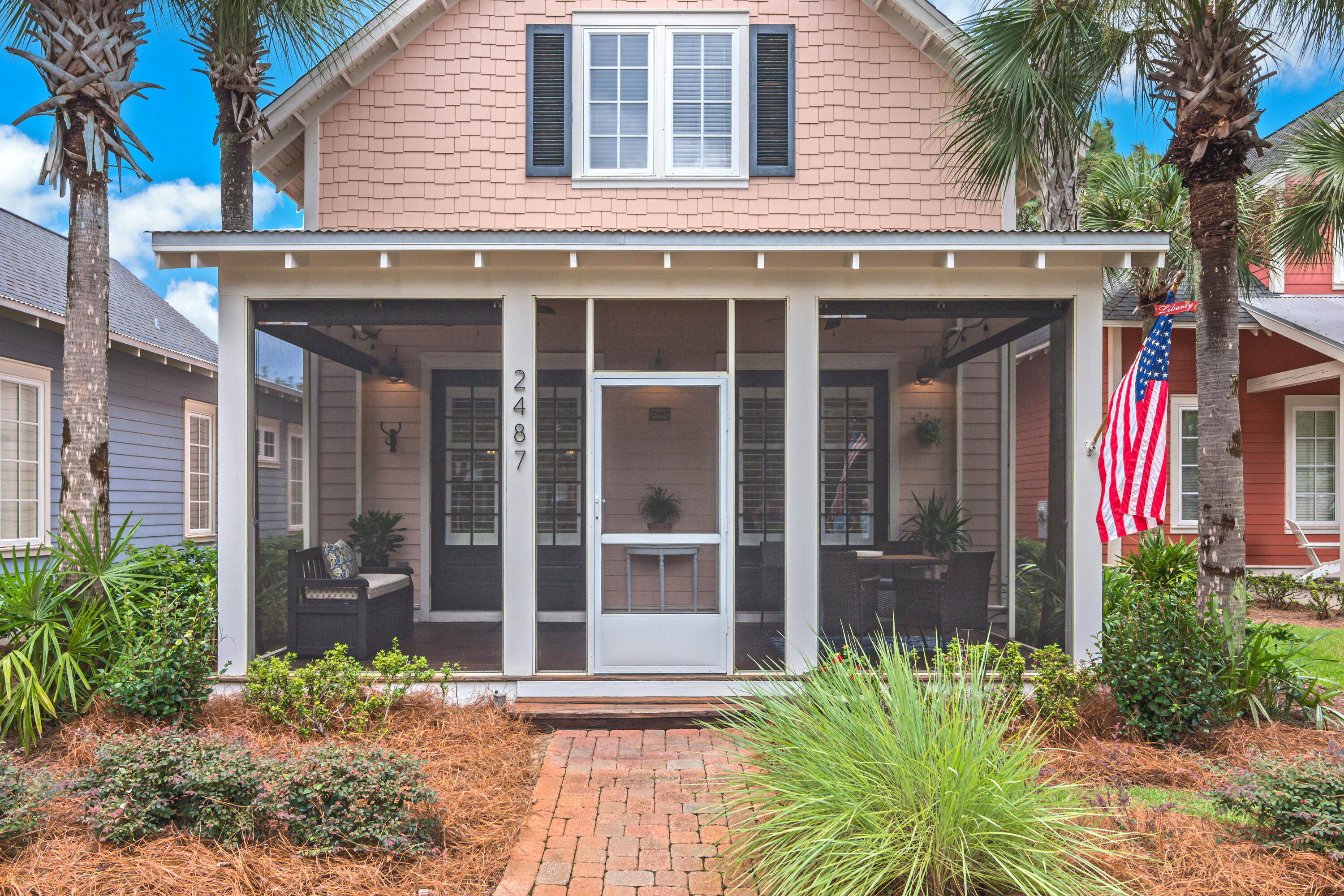 BUNGALOS AT SANDESTIN - Residential