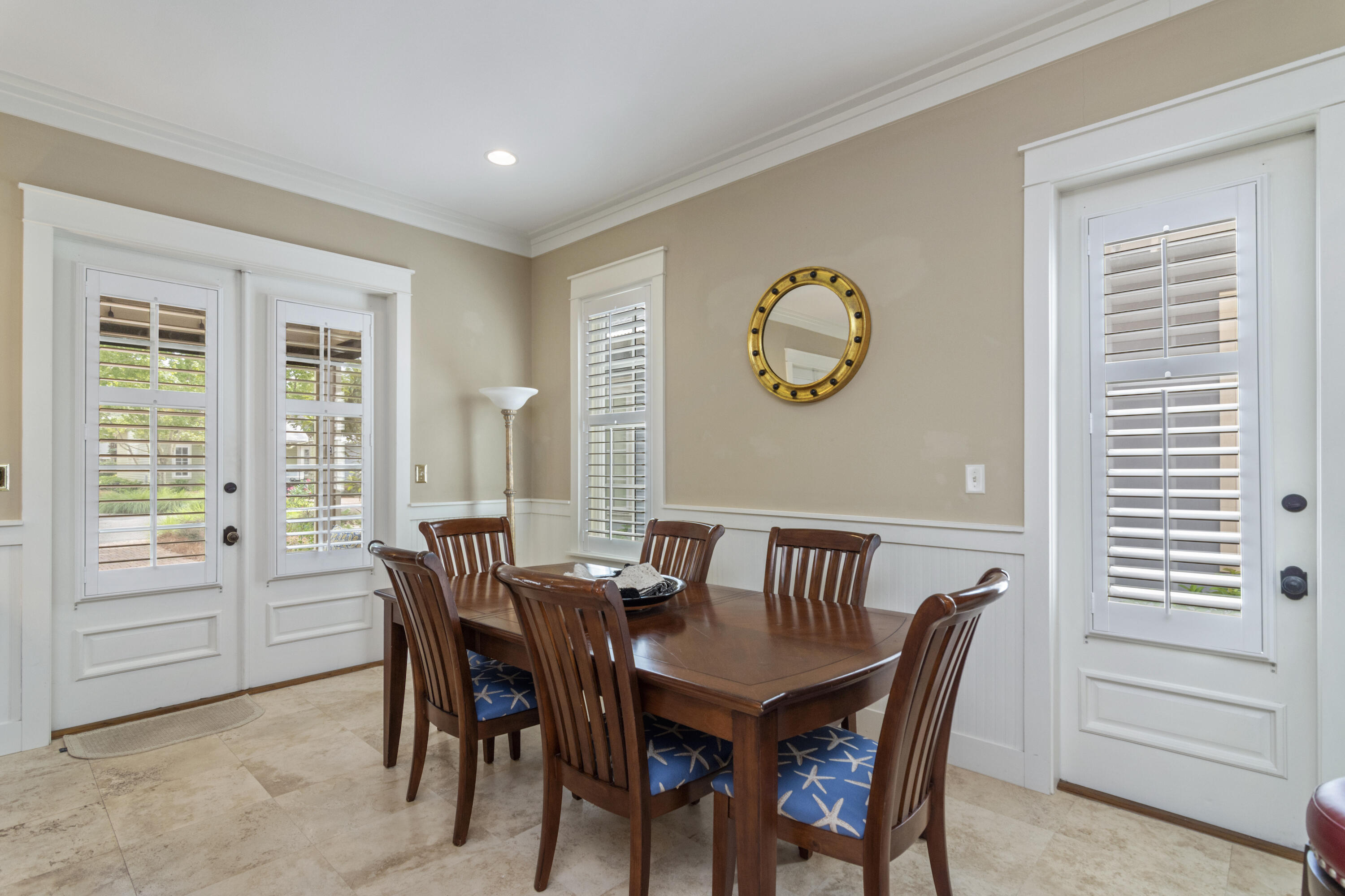 BUNGALOS AT SANDESTIN - Residential