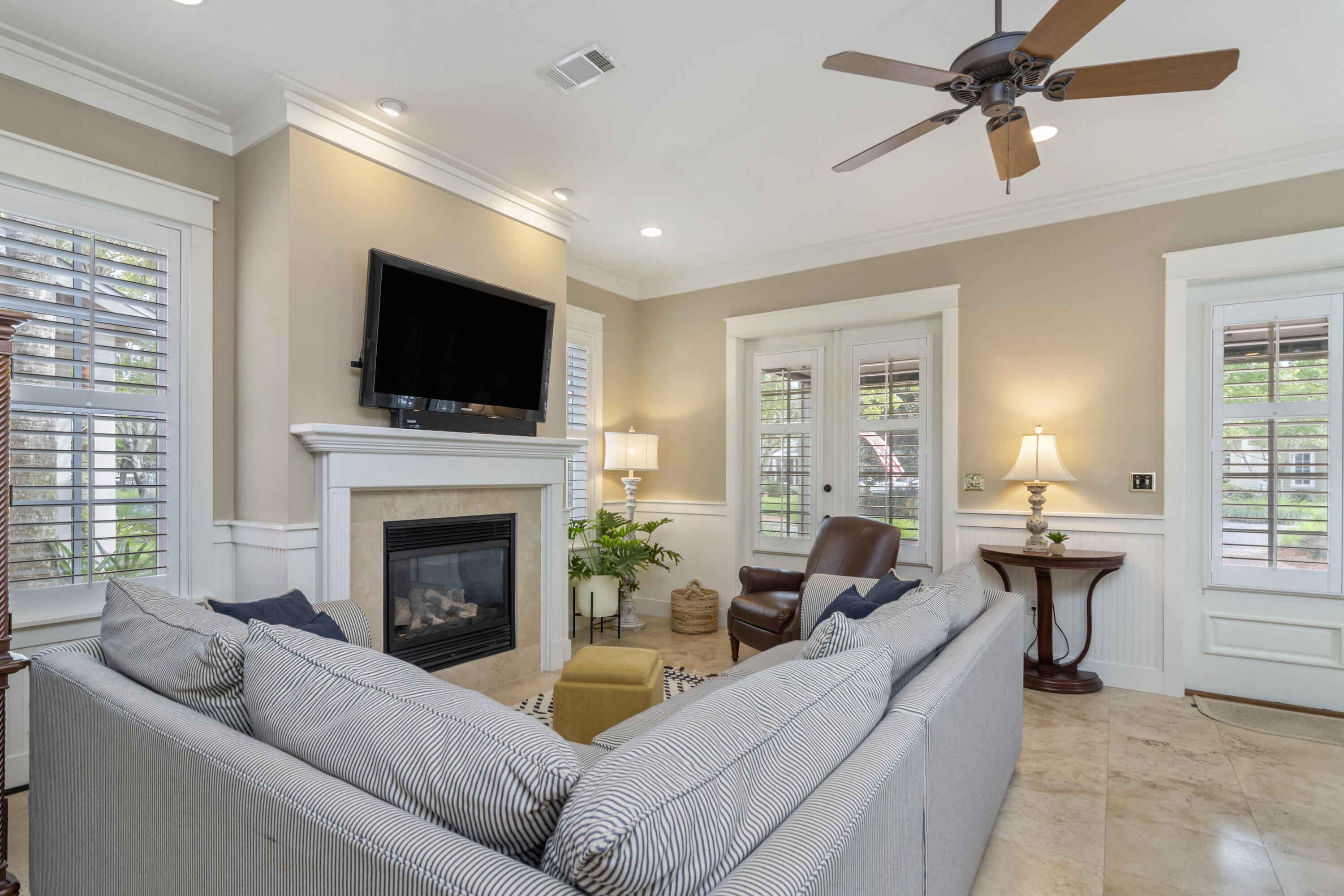 BUNGALOS AT SANDESTIN - Residential