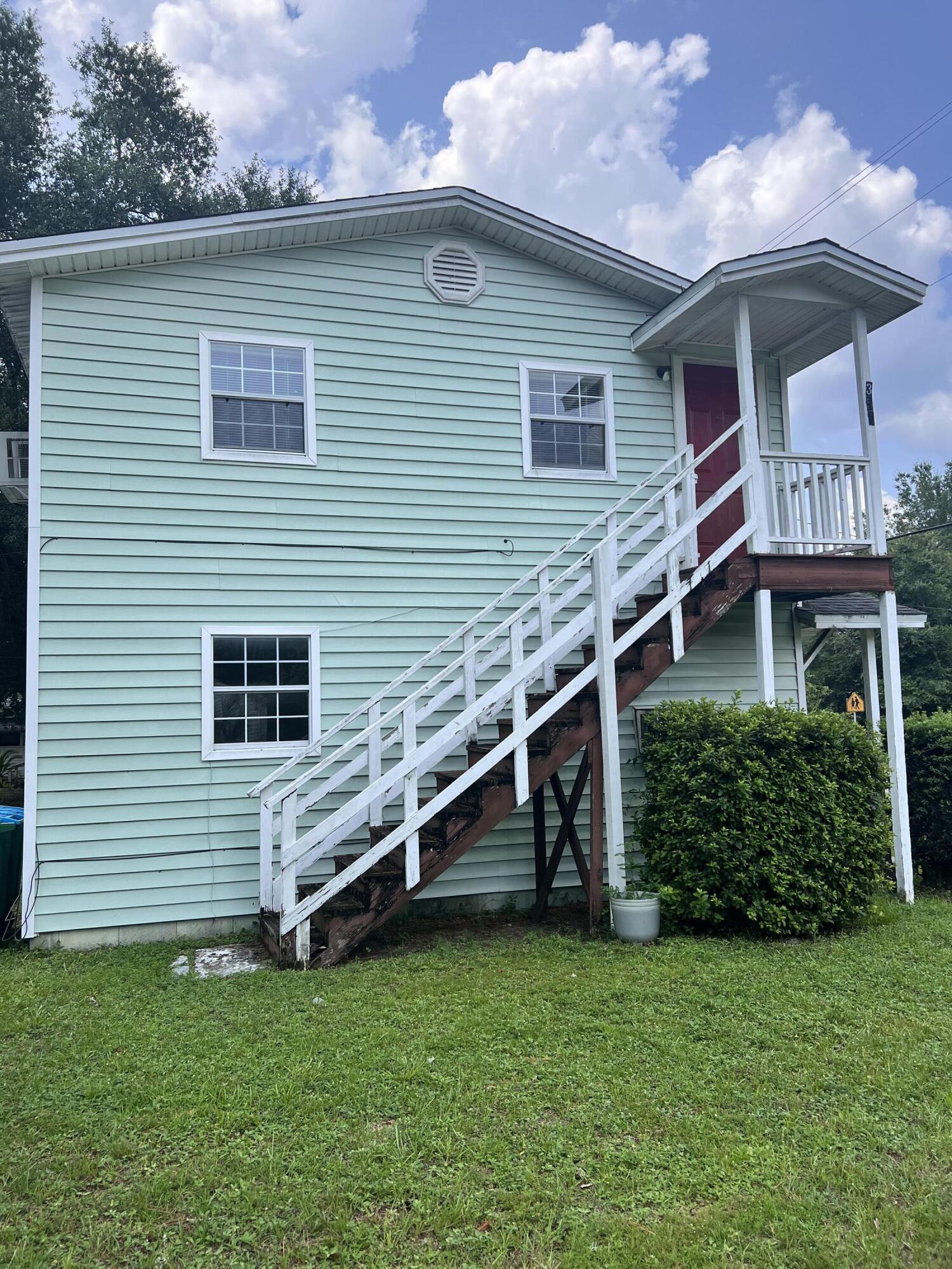 One bedroom upstairs unit within walking distance to schools, hair salons, restaurants and churches. Owner provides lawn care, water, and garbage pick up. Tenants to pay electric. No pets or smoking. Application fee is $45.00 and a background and credit check is required