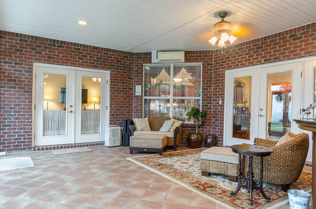 Hwy 98 - Residential