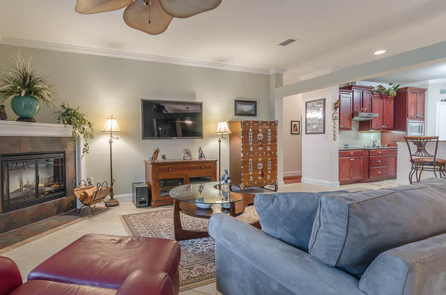 Hwy 98 - Residential