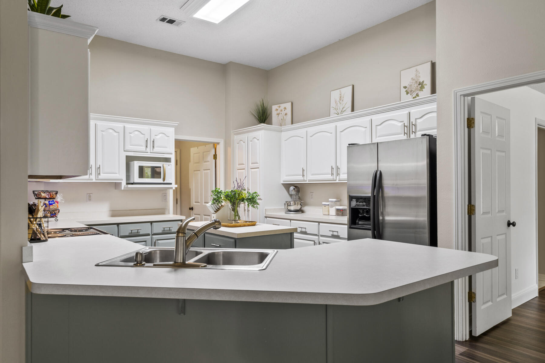 VILLA DANIELLE 1ST ADDN - Residential